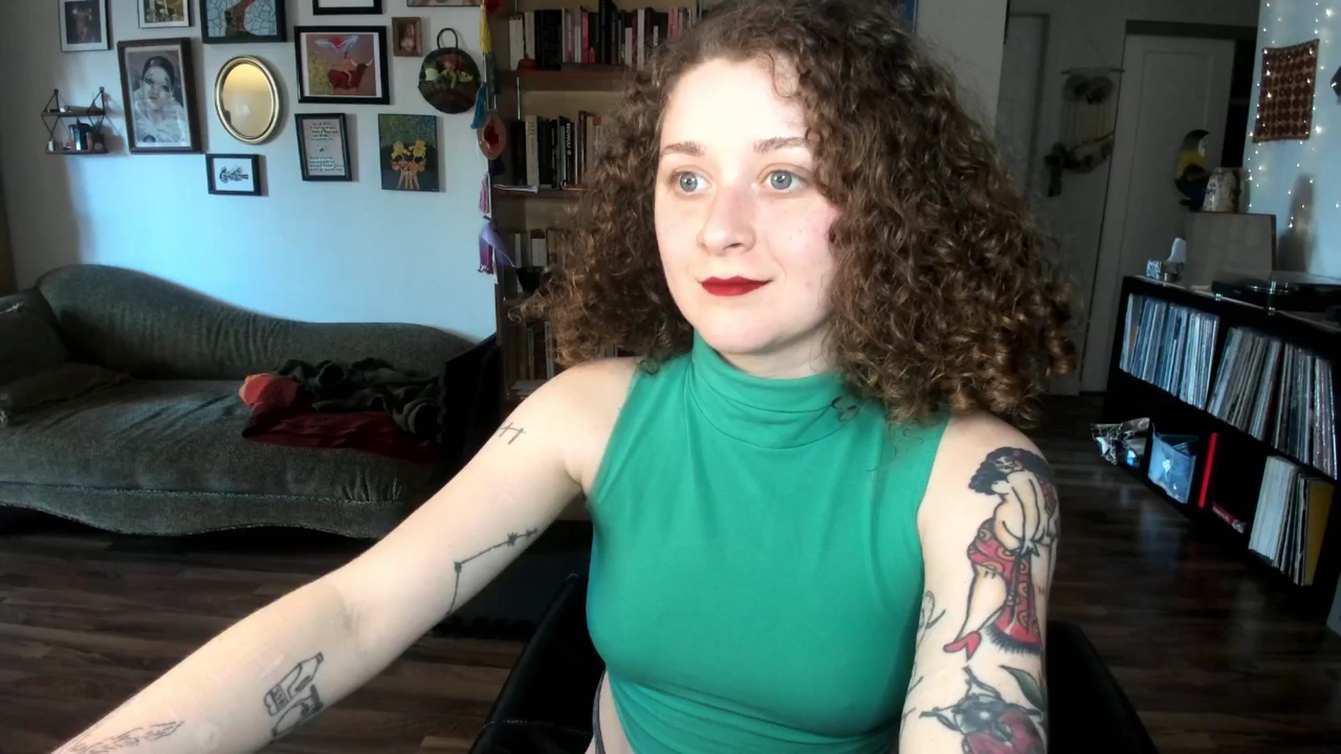 Gallery image thumbnail from PeachyQueen_'s myfreecams stream on, 02/24/2025, 21:47 image 8 of 20