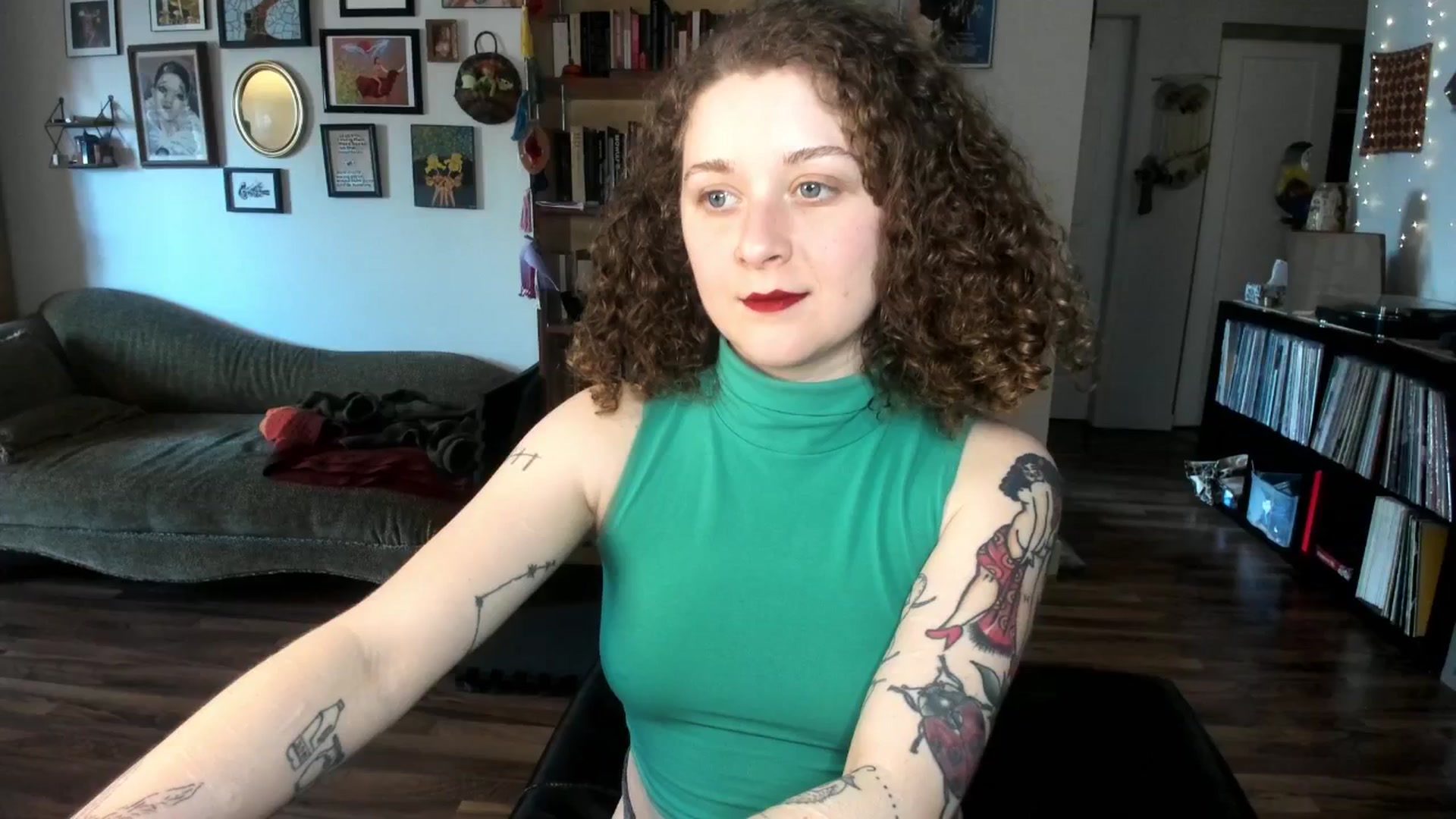 Gallery image thumbnail from PeachyQueen_'s myfreecams stream on, 02/24/2025, 21:47 image 5 of 20