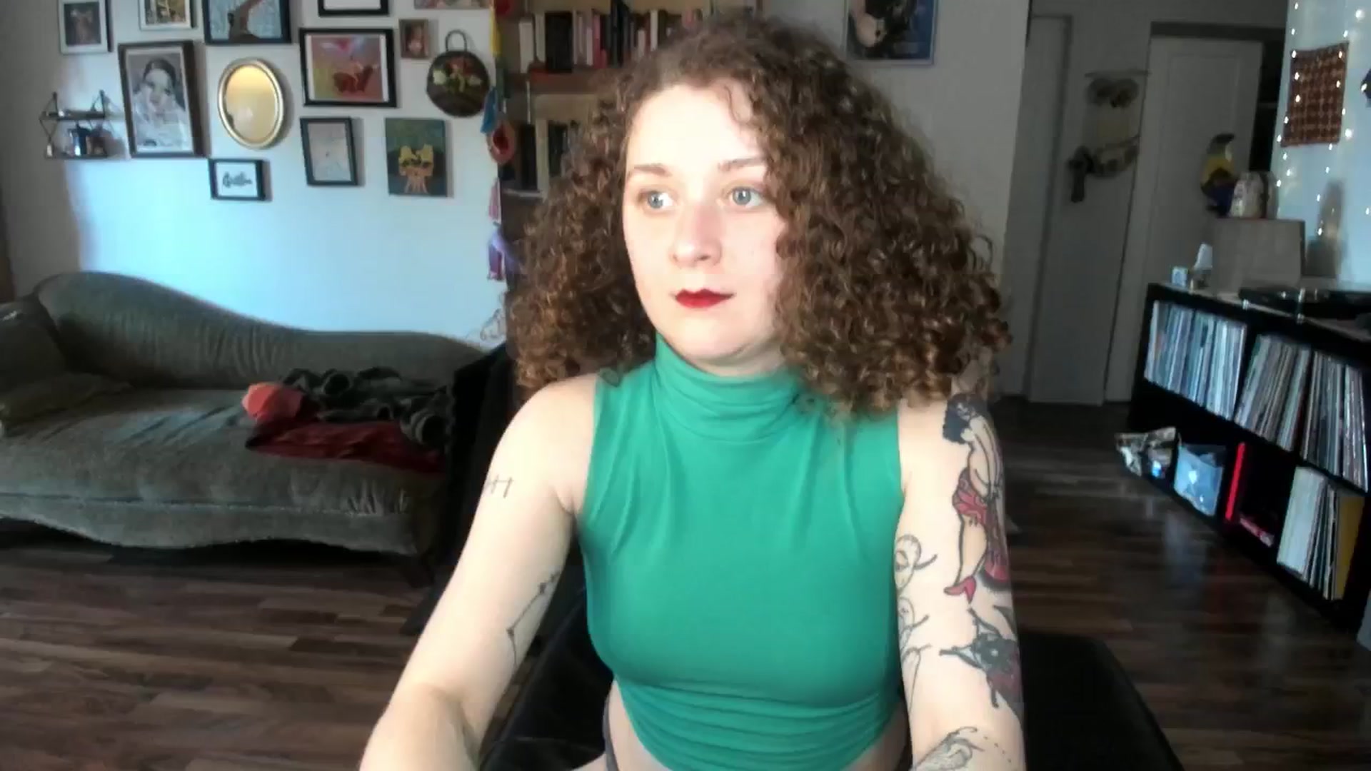 Gallery image thumbnail from PeachyQueen_'s myfreecams stream on, 02/24/2025, 21:47 image 10 of 20