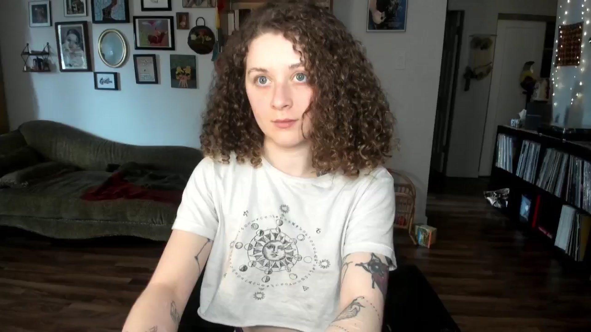 Gallery image thumbnail from PeachyQueen_'s myfreecams stream on, 02/26/2025, 21:44 image 8 of 20