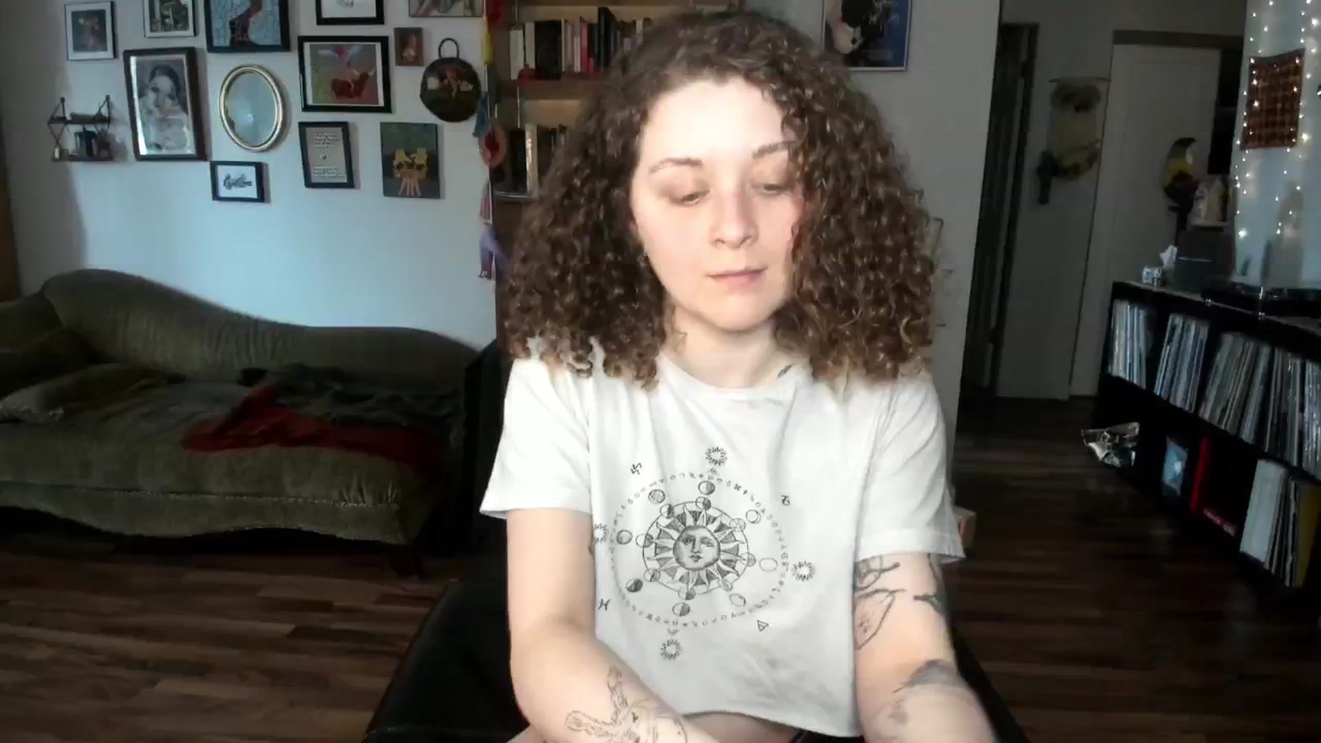 Gallery image thumbnail from PeachyQueen_'s myfreecams stream on, 02/26/2025, 21:44 image 1 of 20