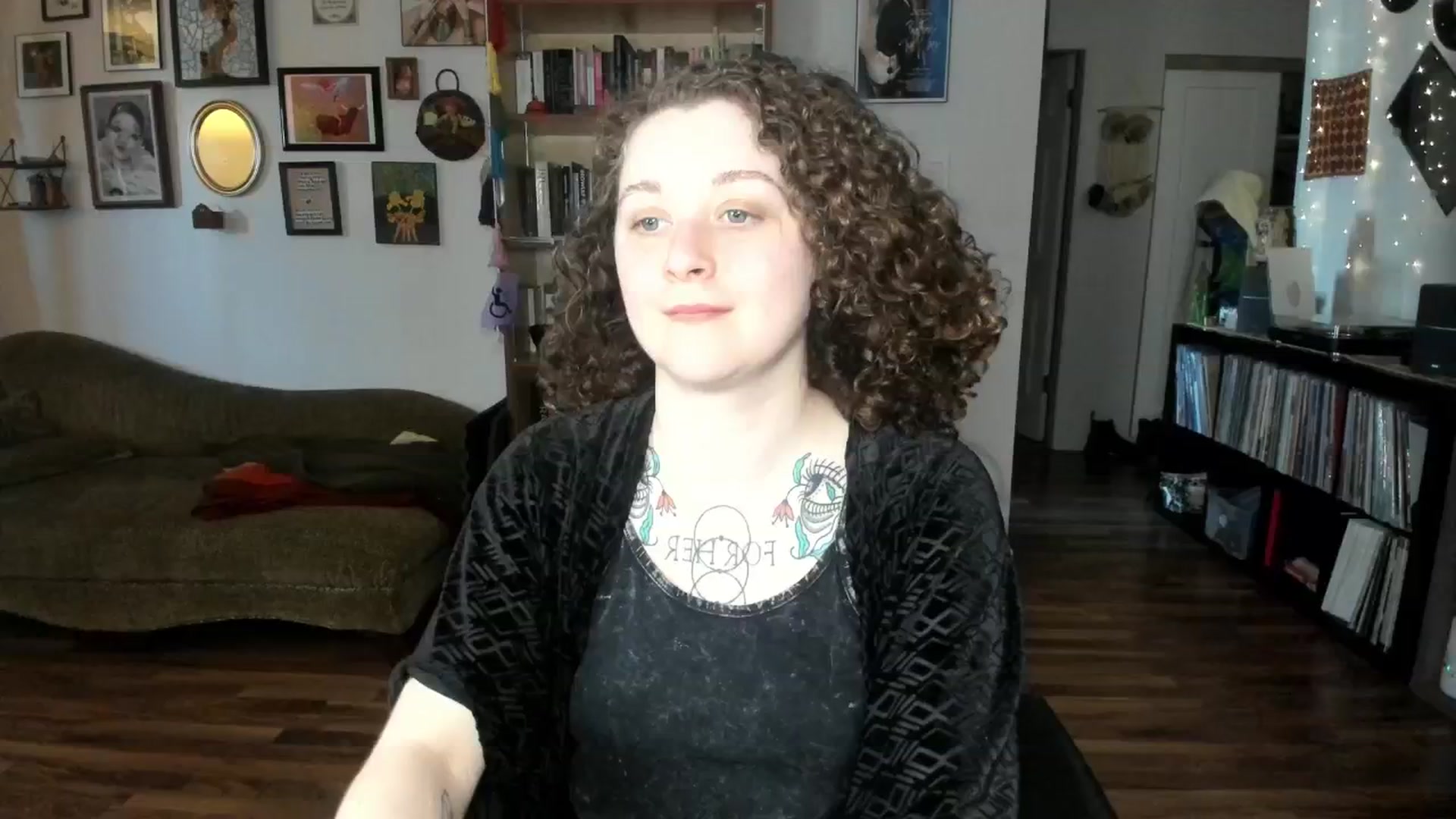 Gallery image thumbnail from PeachyQueen_'s myfreecams stream on, 03/06/2025, 22:34 image 7 of 20