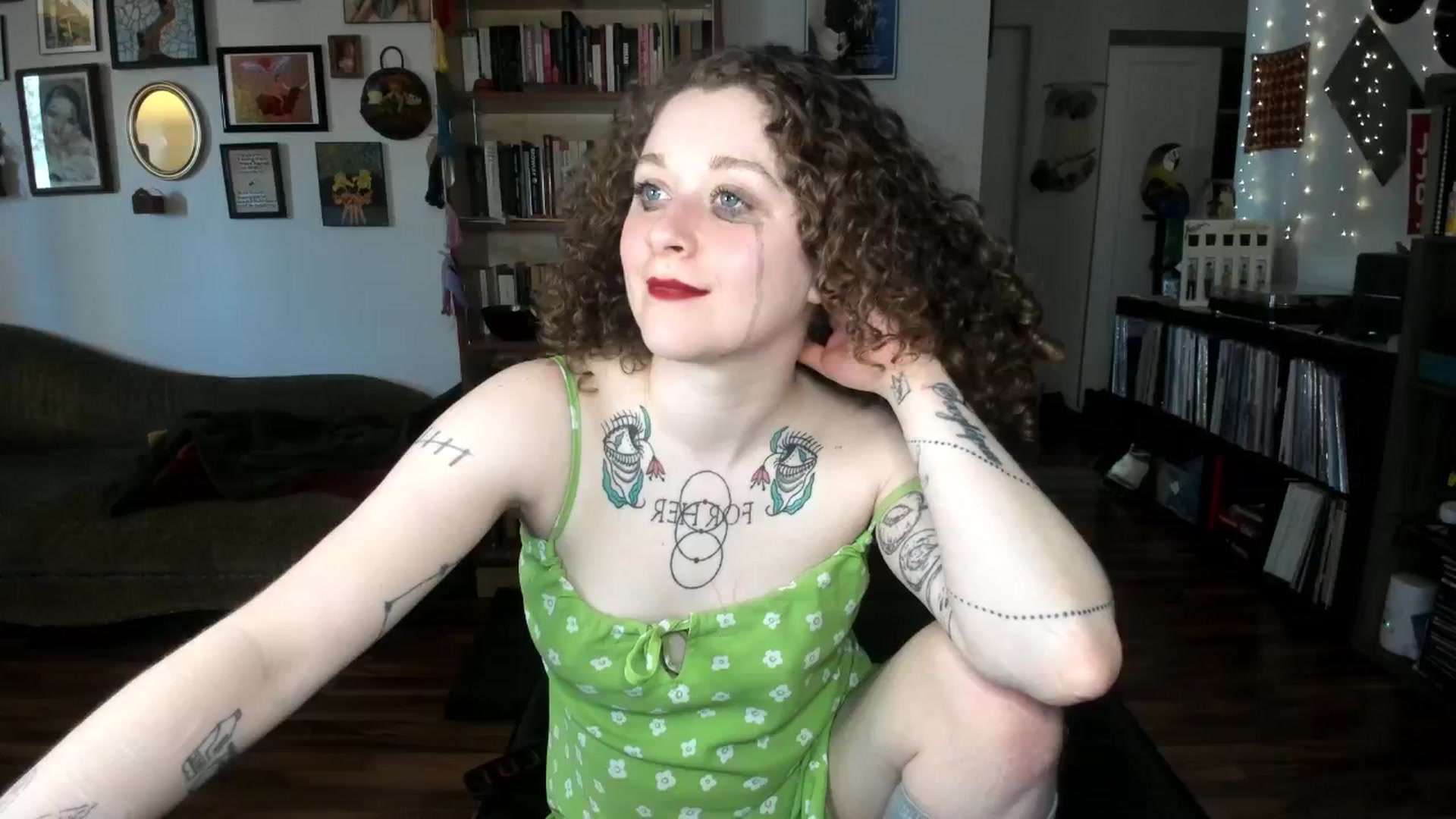 Gallery image thumbnail from PeachyQueen_'s myfreecams stream on, 03/11/2025, 20:41 image 20 of 20