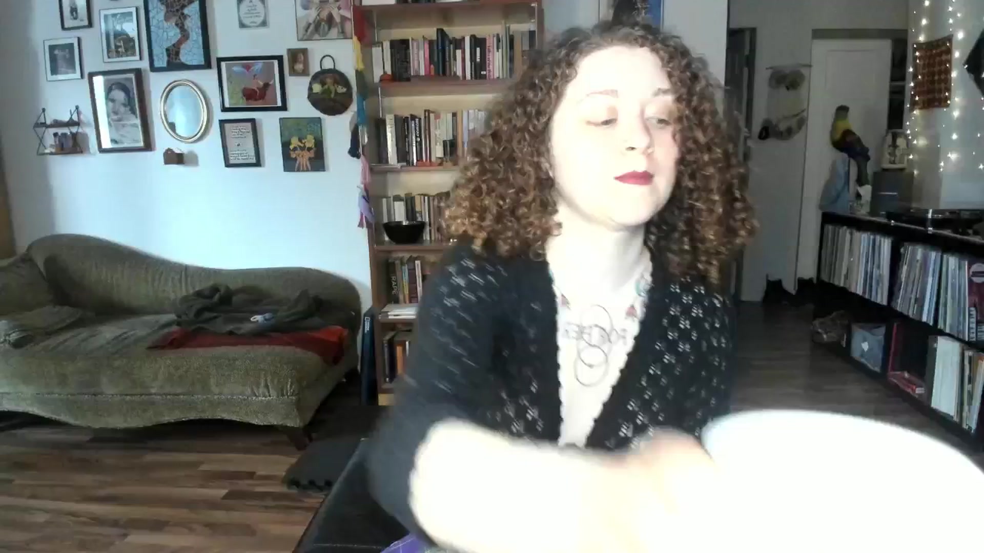 Gallery image thumbnail from PeachyQueen_'s myfreecams stream on, 03/17/2025, 18:14 image 1 of 20