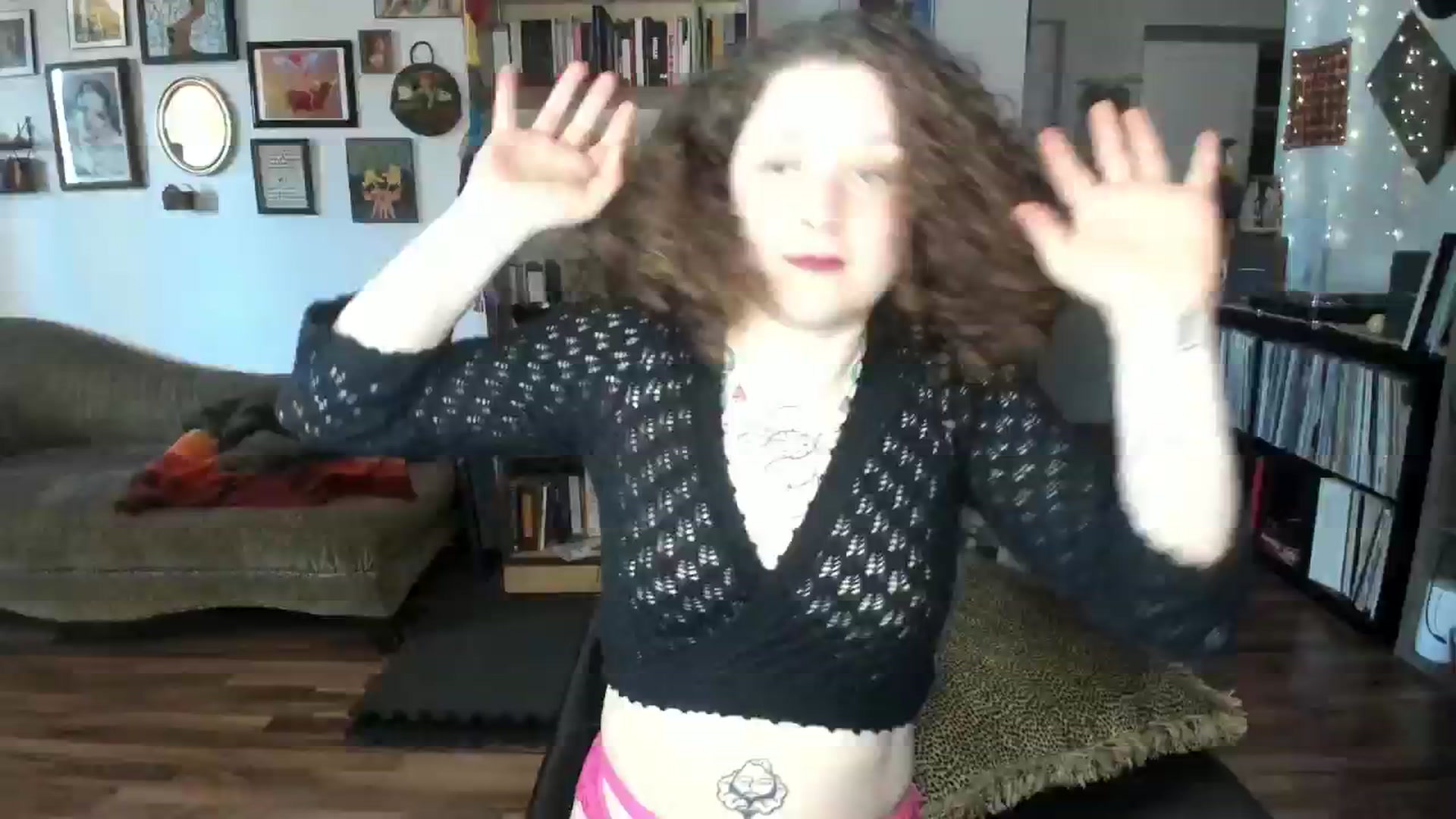 Gallery image thumbnail from PeachyQueen_'s myfreecams stream on, 04/03/2025, 20:16 image 19 of 20