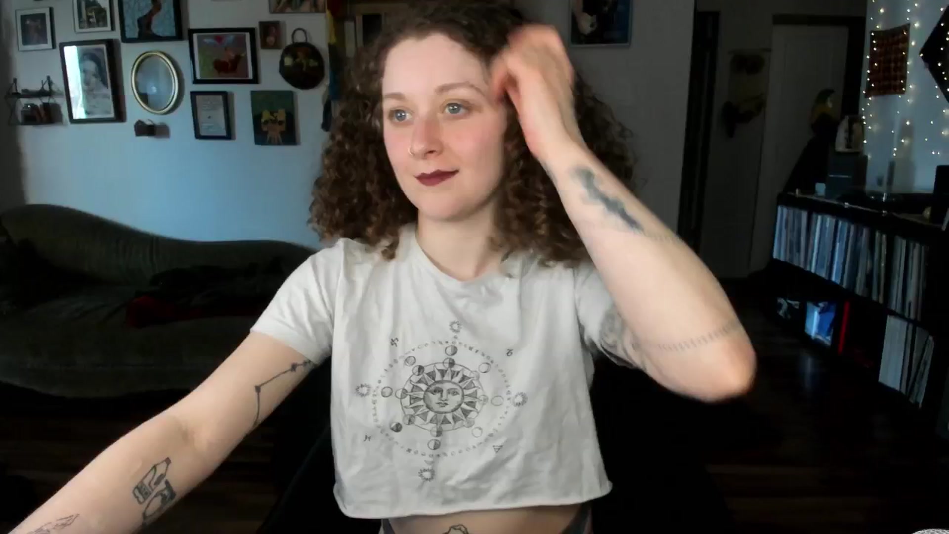 Gallery image thumbnail from PeachyQueen_'s myfreecams stream on, 04/04/2025, 20:48 image 1 of 20