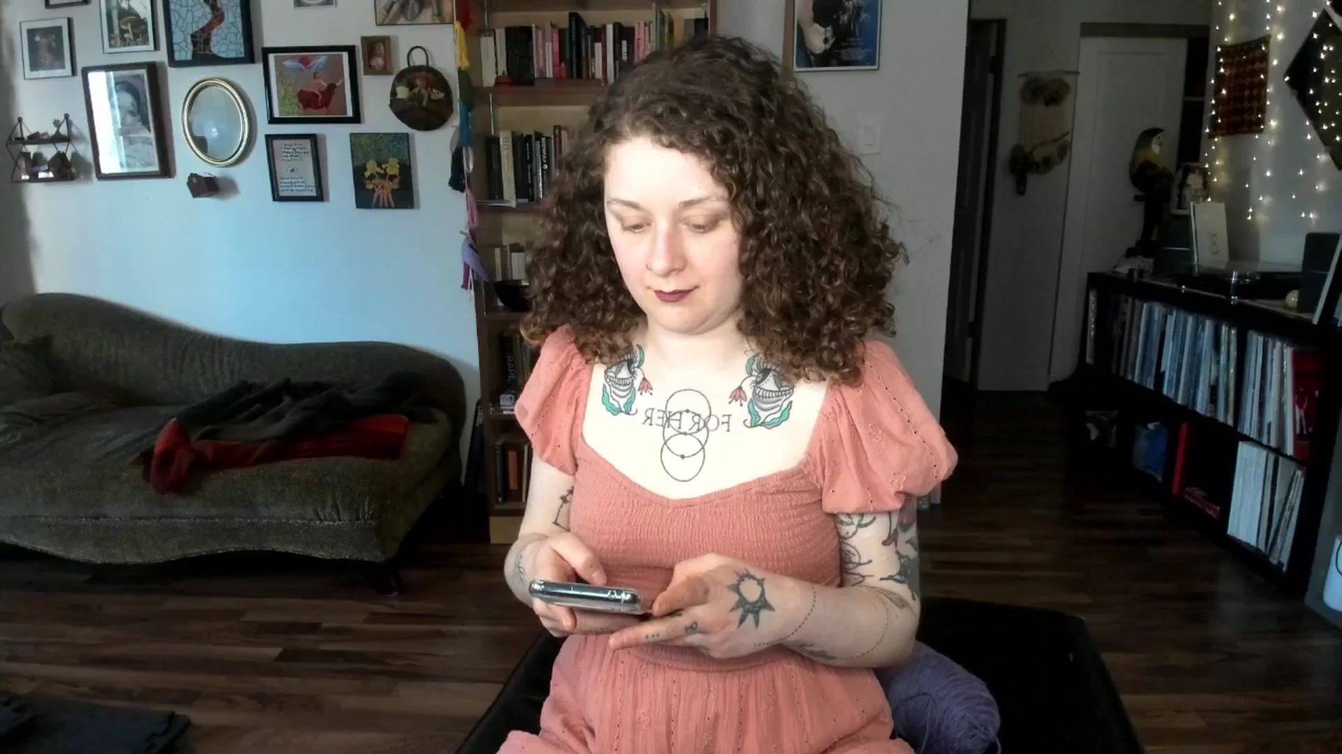Gallery image thumbnail from PeachyQueen_'s myfreecams stream on, 04/09/2025, 19:17 image 20 of 20