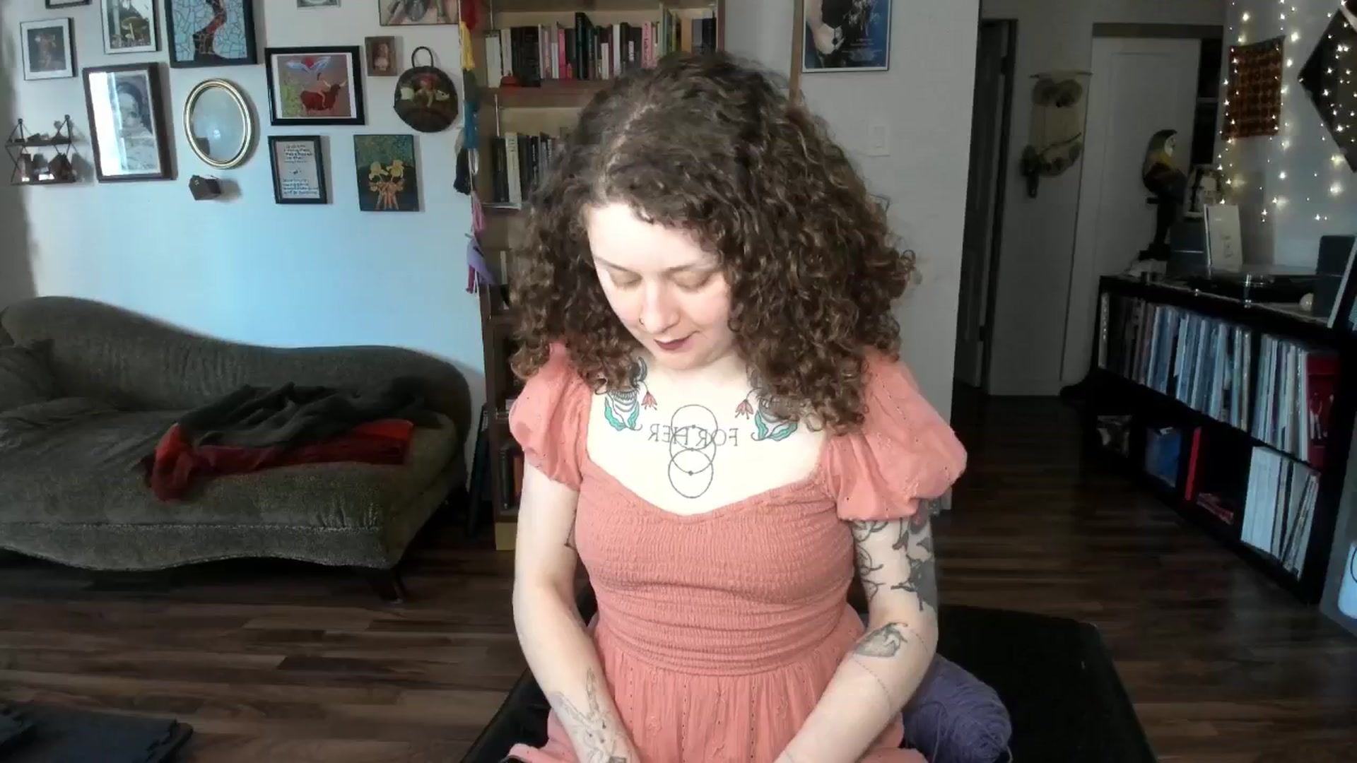 Gallery image thumbnail from PeachyQueen_'s myfreecams stream on, 04/09/2025, 19:17 image 19 of 20
