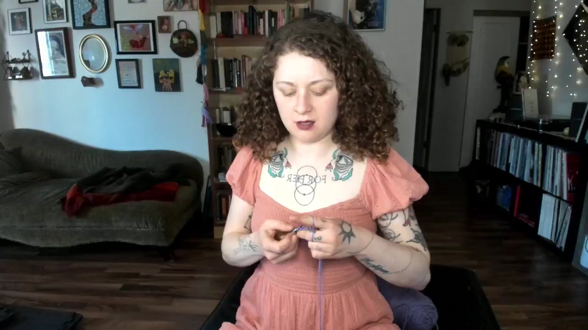Gallery image thumbnail from PeachyQueen_'s myfreecams stream on, 04/09/2025, 19:17 image 18 of 20
