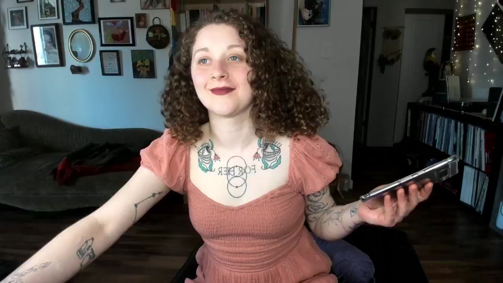 Gallery image thumbnail from PeachyQueen_'s myfreecams stream on, 04/09/2025, 19:17 image 15 of 20