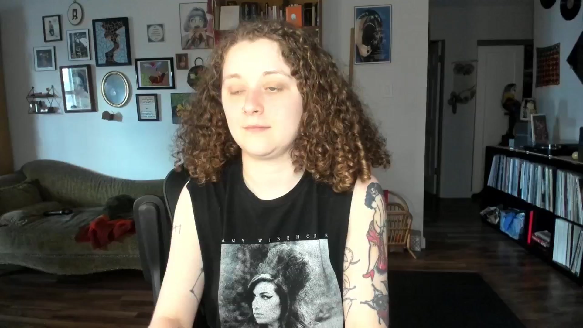 Gallery image thumbnail from PeachyQueen_'s myfreecams stream on, 04/11/2025, 20:40 image 7 of 20