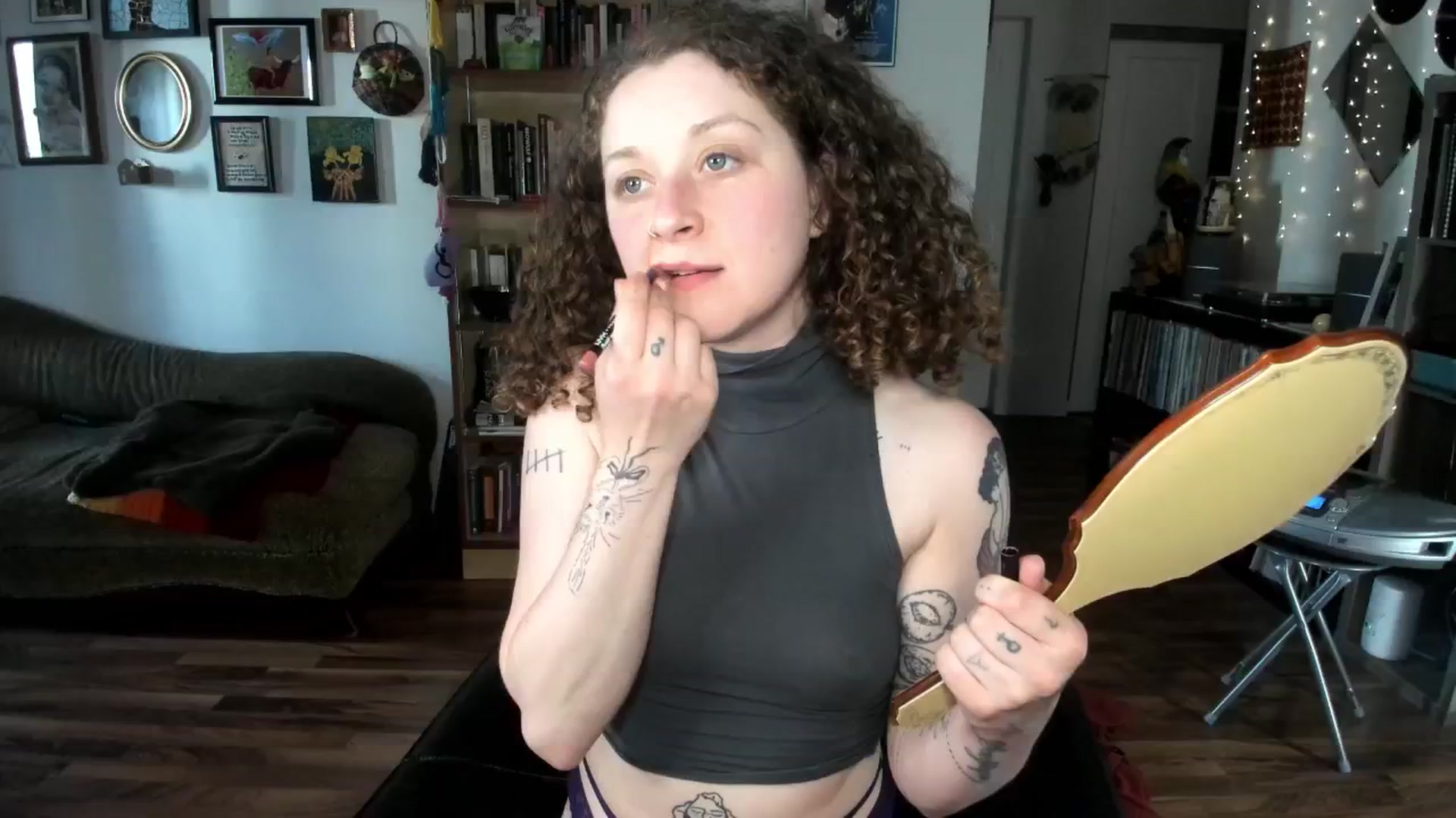Gallery image thumbnail from PeachyQueen_'s myfreecams stream on, 04/29/2025, 23:50 image 6 of 20