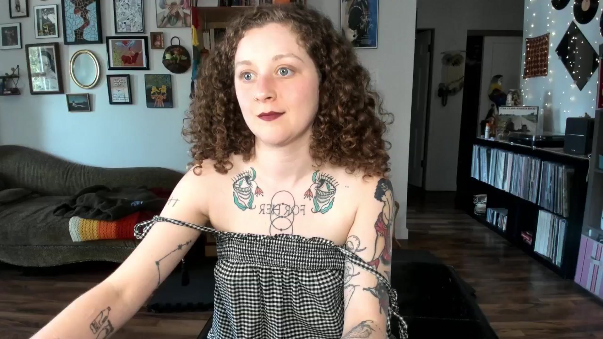 Gallery image thumbnail from PeachyQueen_'s myfreecams stream on, 06/05/2025, 20:06 image 5 of 20