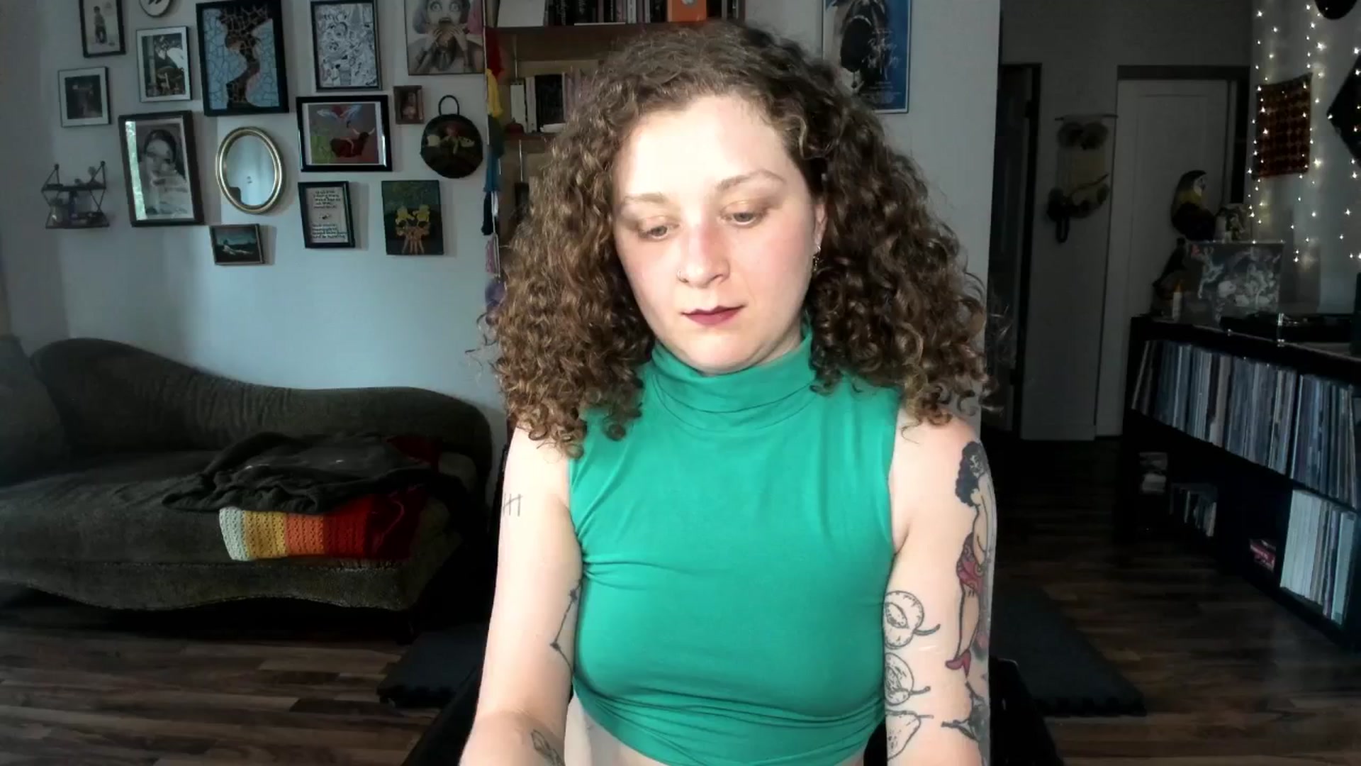 Gallery image thumbnail from PeachyQueen_'s myfreecams stream on, 06/06/2025, 21:51 image 13 of 20