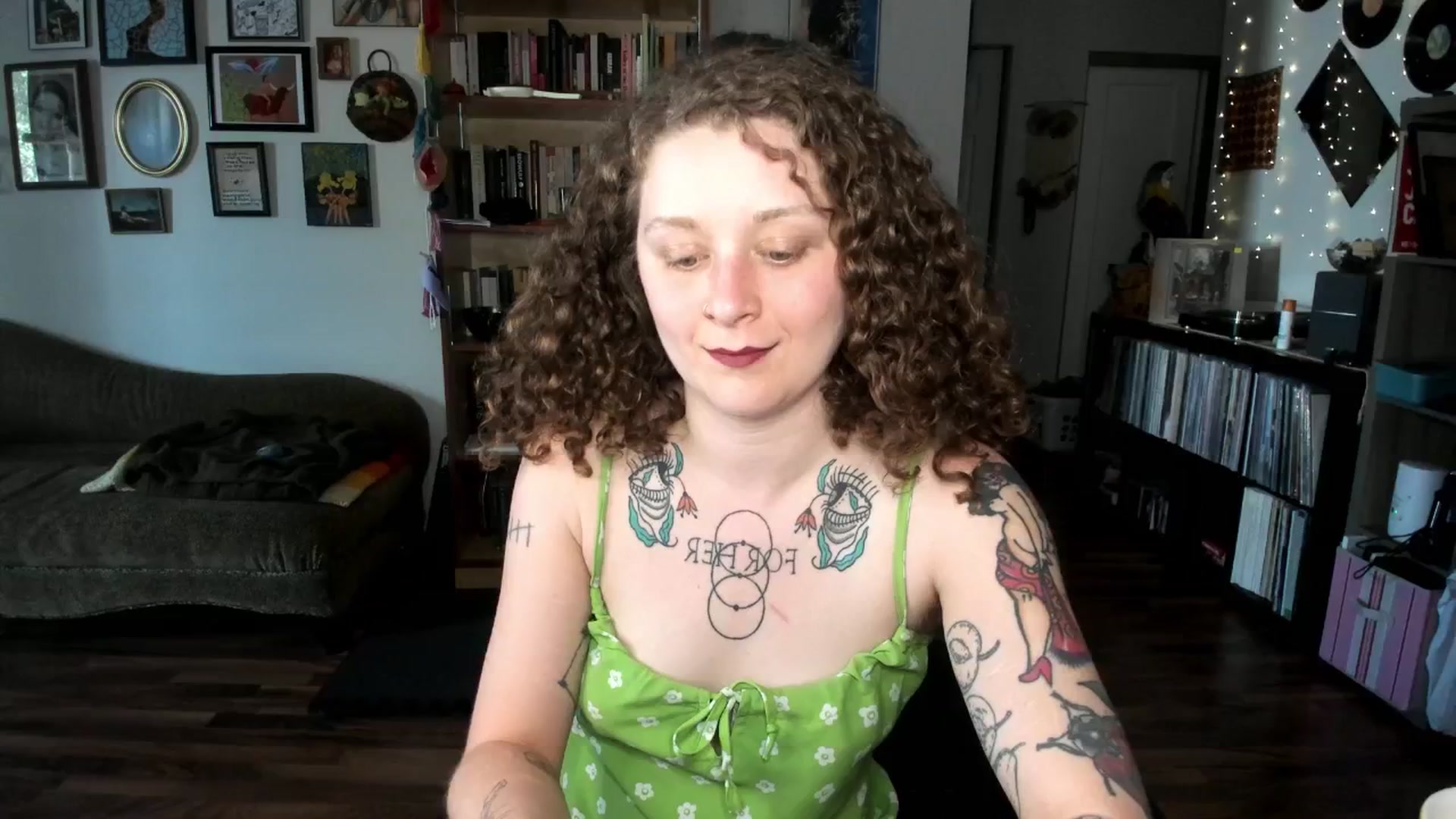 Gallery image thumbnail from PeachyQueen_'s myfreecams stream on, 06/09/2025, 21:58 image 15 of 20