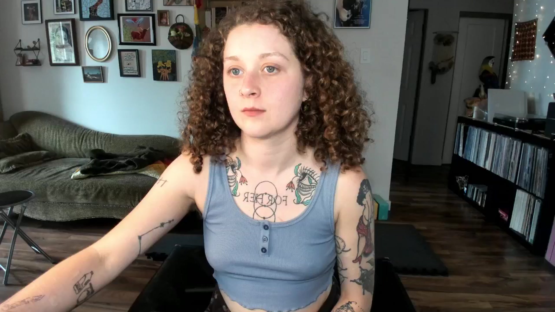 Gallery image thumbnail from PeachyQueen_'s myfreecams stream on, 06/13/2025, 21:10 image 8 of 20