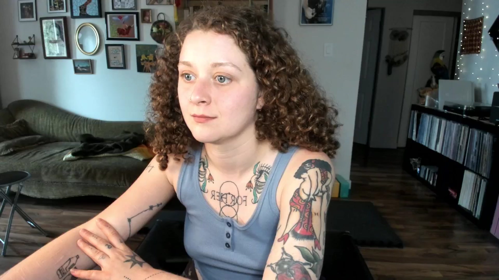 Gallery image thumbnail from PeachyQueen_'s myfreecams stream on, 06/13/2025, 21:10 image 14 of 20