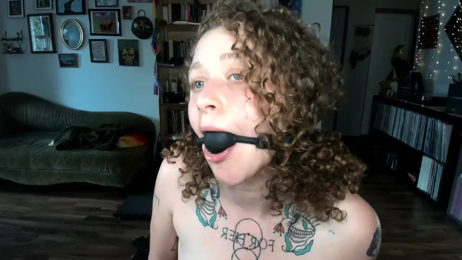 Gallery image thumbnail from PeachyQueen_'s myfreecams stream on, 06/16/2025, 21:58 image 7 of 20