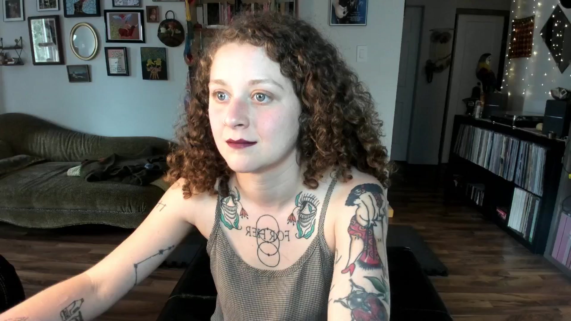 Gallery image thumbnail from PeachyQueen_'s myfreecams stream on, 06/20/2025, 20:44 image 18 of 20