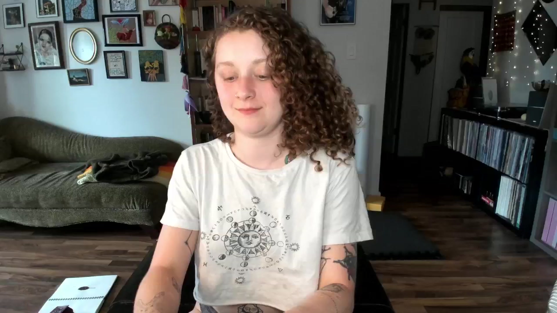 Gallery image thumbnail from PeachyQueen_'s myfreecams stream on, 07/03/2025, 19:53 image 10 of 20