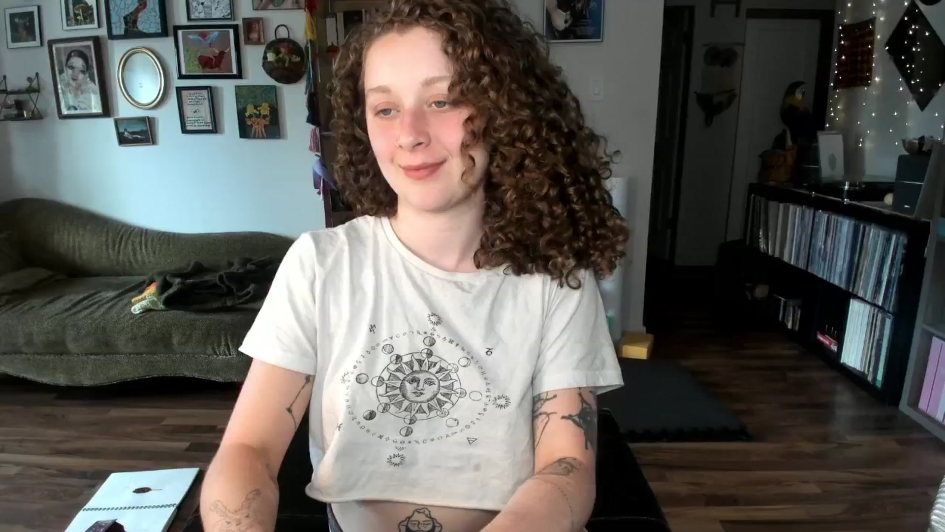 Gallery image thumbnail from PeachyQueen_'s myfreecams stream on, 07/03/2025, 19:53 image 8 of 20