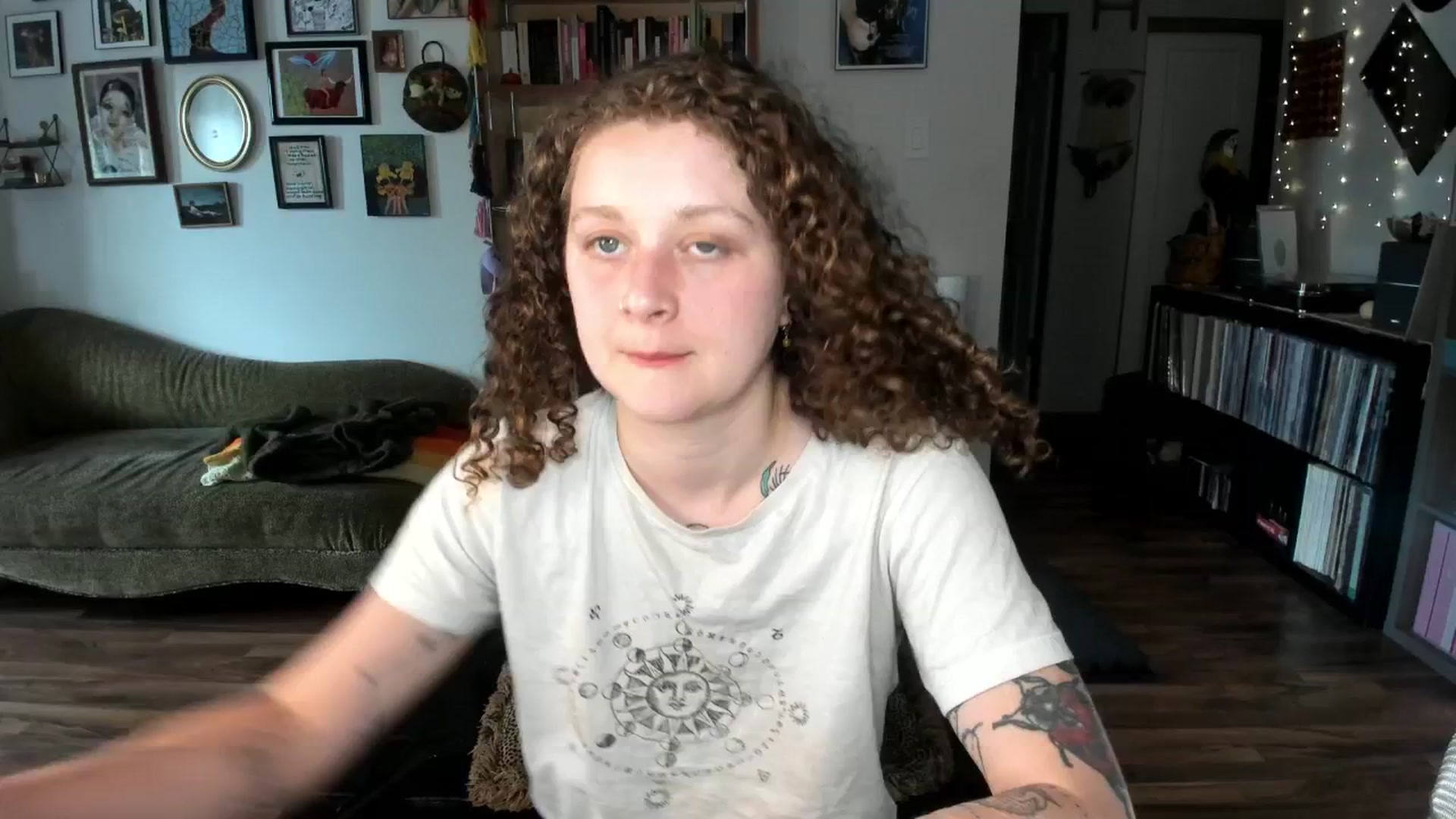Gallery image thumbnail from PeachyQueen_'s myfreecams stream on, 07/03/2025, 20:24 image 6 of 20