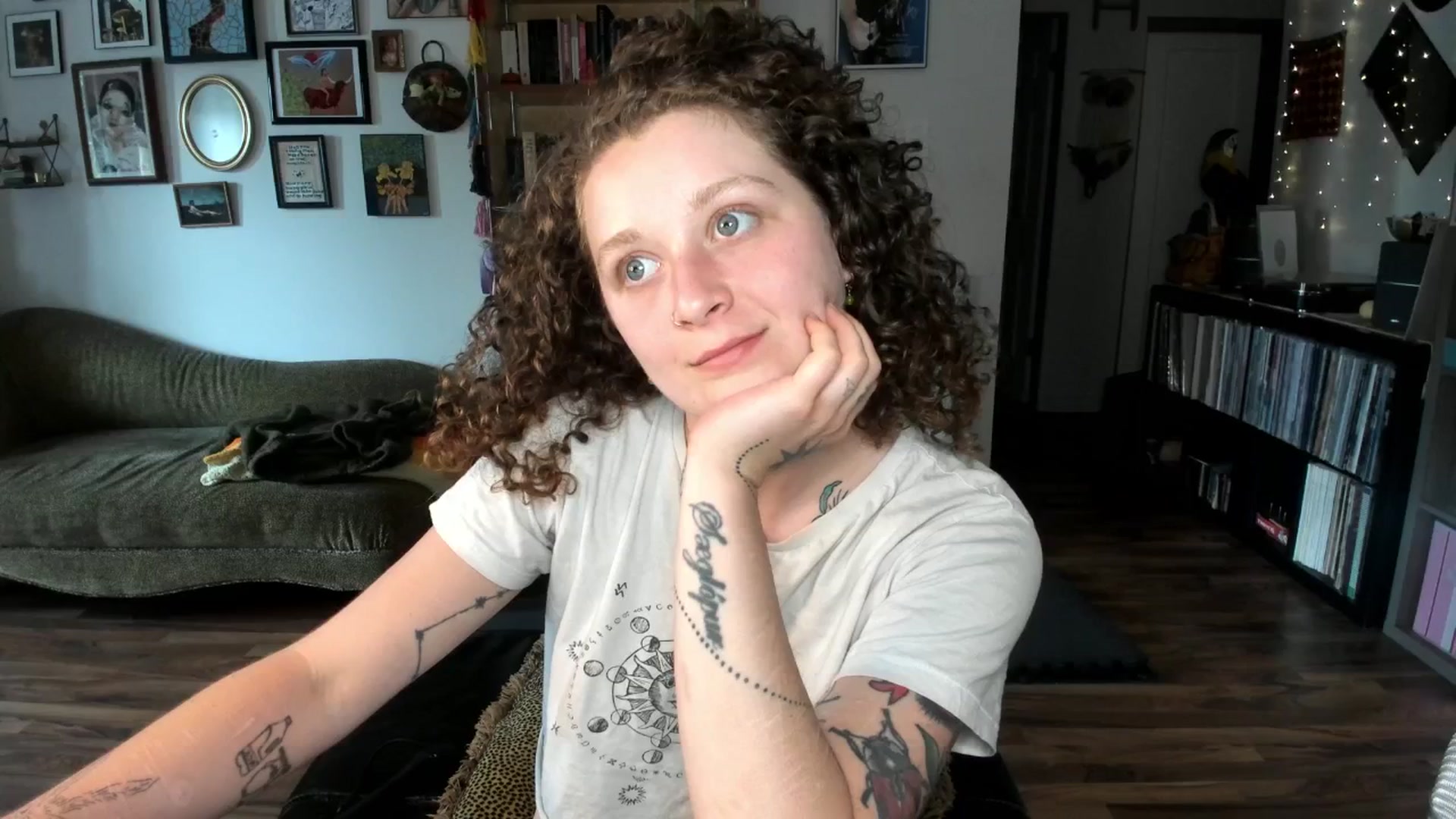 Gallery image thumbnail from PeachyQueen_'s myfreecams stream on, 07/03/2025, 20:24 image 13 of 20