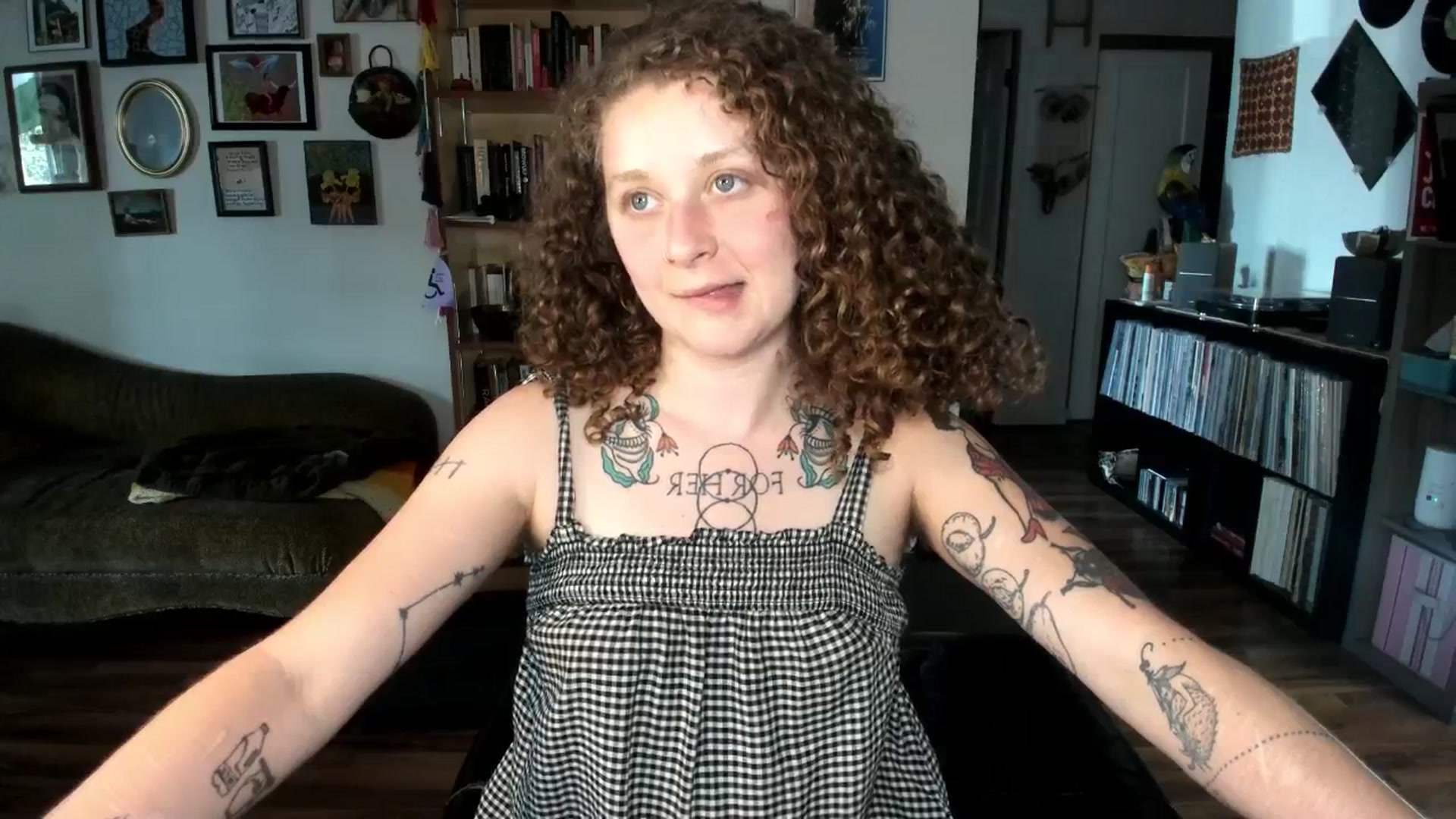 Gallery image thumbnail from PeachyQueen_'s myfreecams stream on, 07/07/2025, 23:09 image 20 of 20