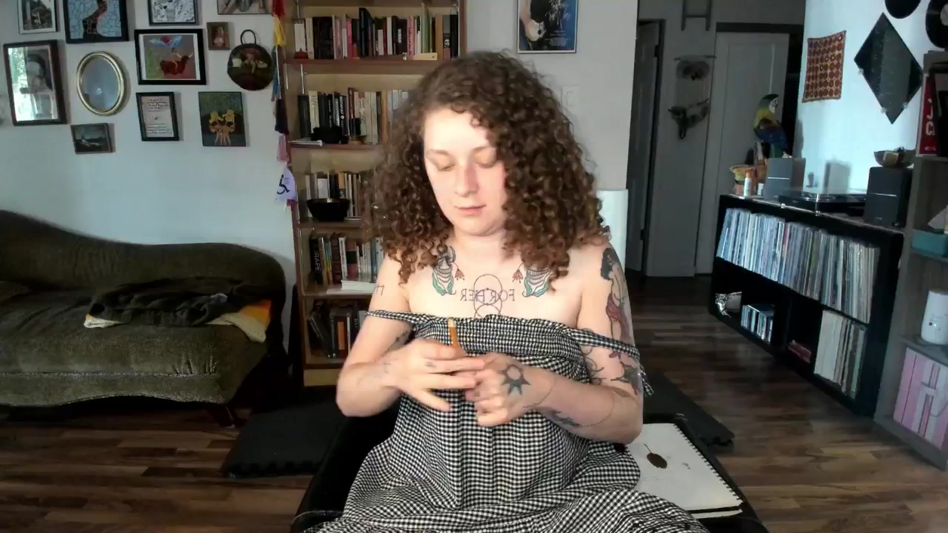 Gallery image thumbnail from PeachyQueen_'s myfreecams stream on, 07/07/2025, 23:09 image 3 of 20