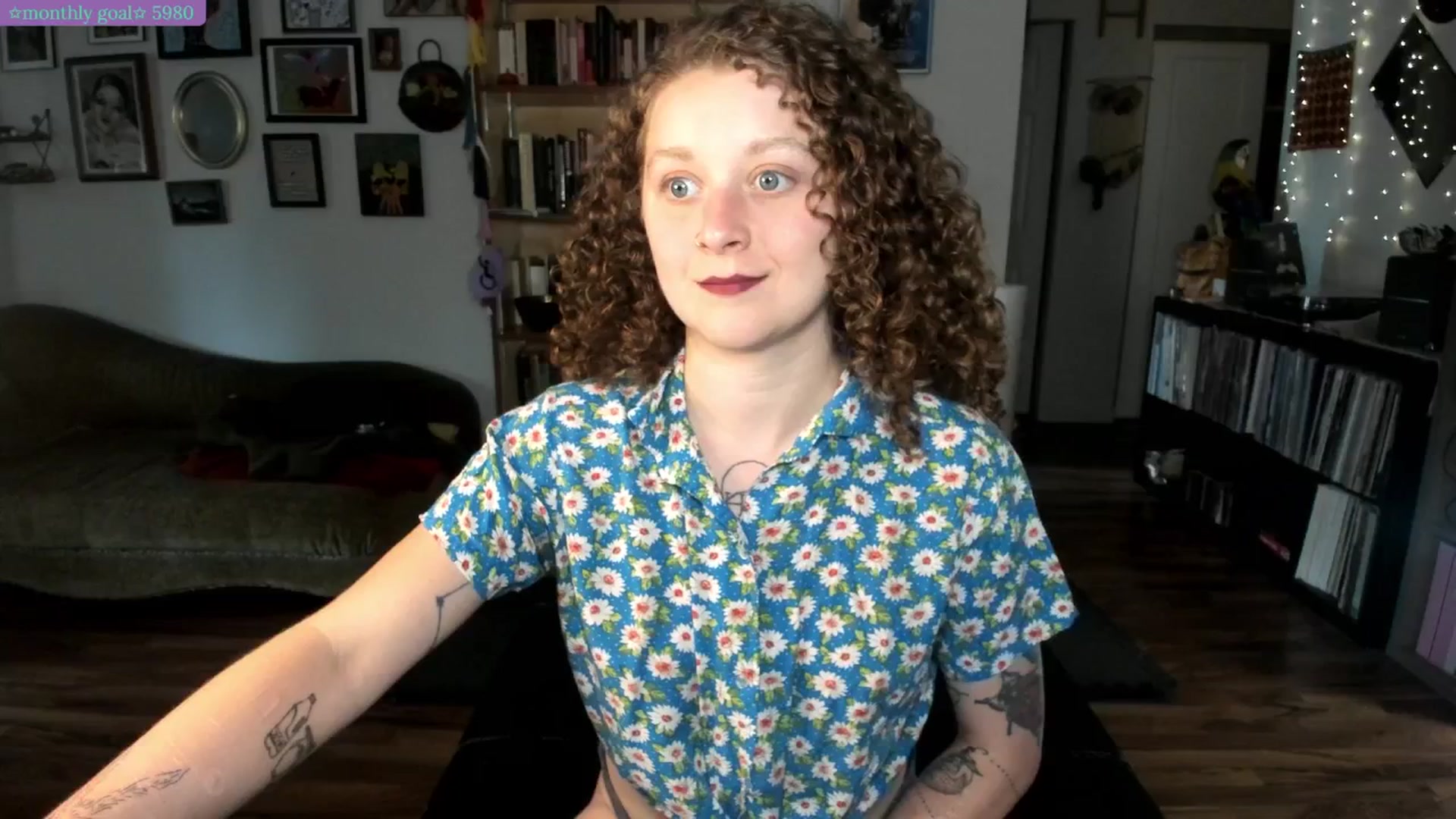 Gallery image thumbnail from PeachyQueen_'s myfreecams stream on, 07/14/2025, 20:18 image 9 of 20