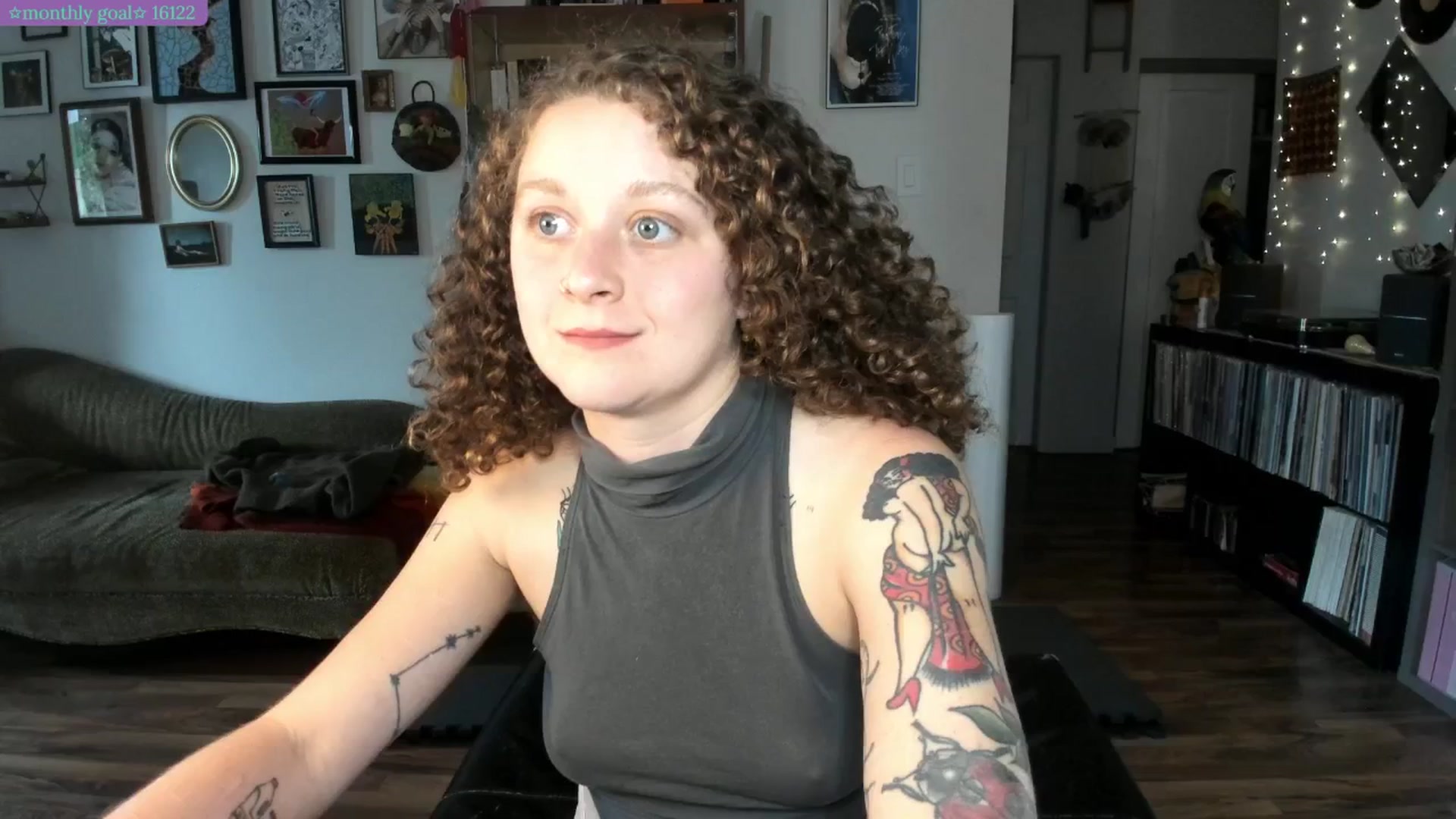 Gallery image thumbnail from PeachyQueen_'s myfreecams stream on, 07/21/2025, 20:46 image 12 of 20