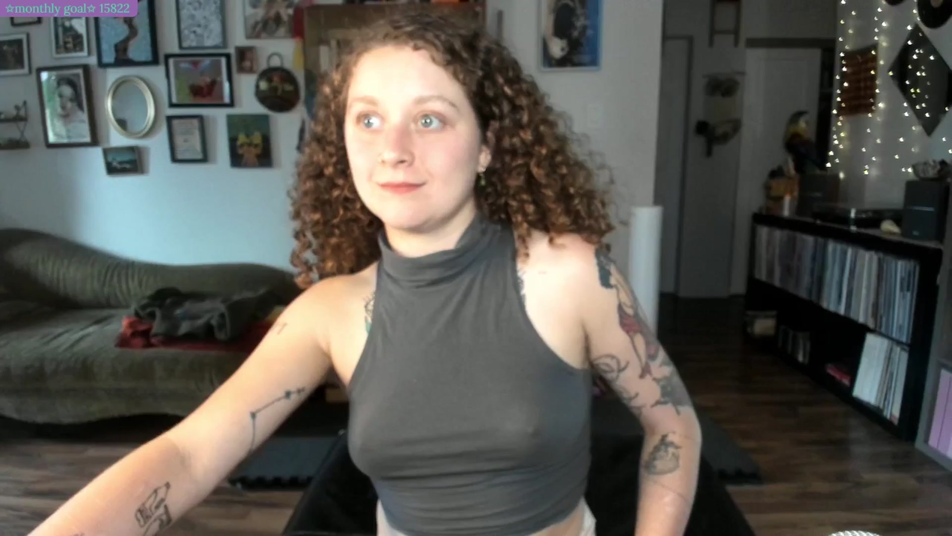 Gallery image thumbnail from PeachyQueen_'s myfreecams stream on, 07/21/2025, 20:46 image 19 of 20