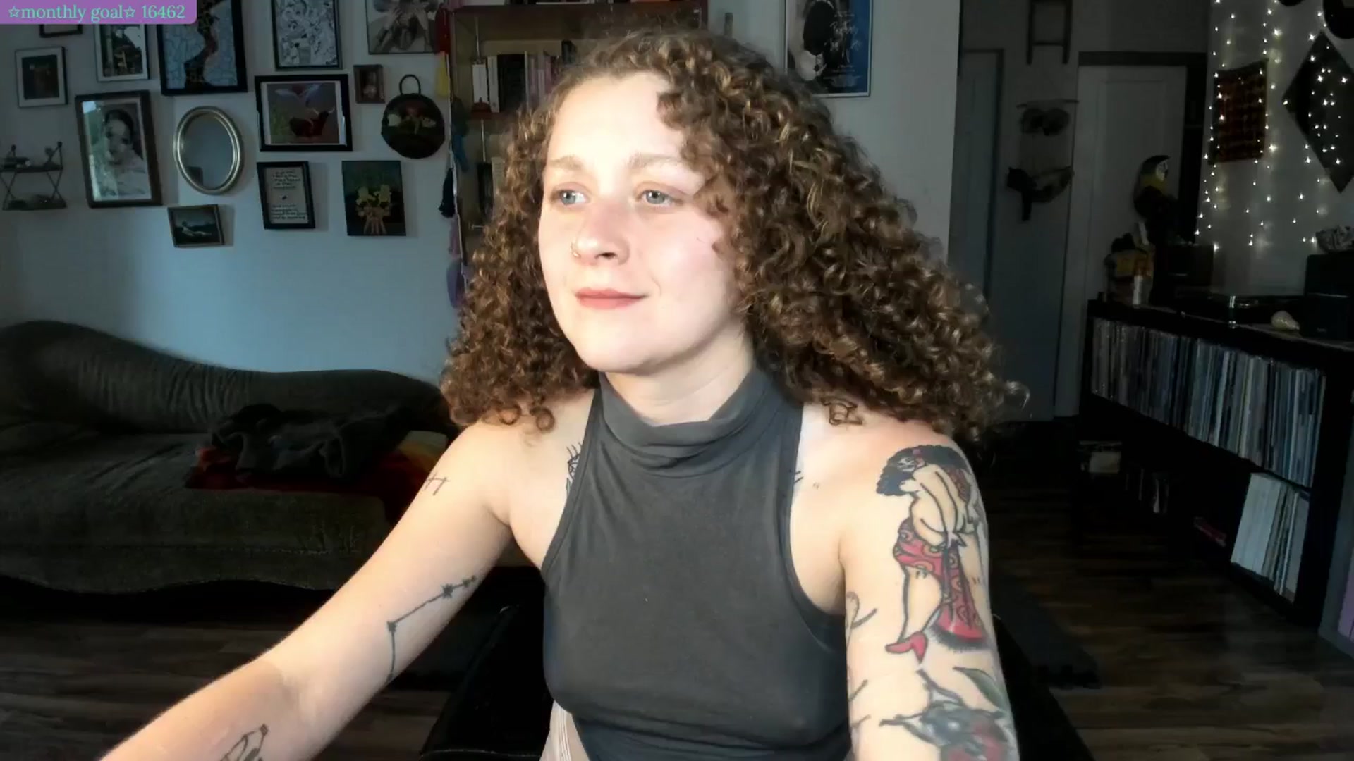Gallery image thumbnail from PeachyQueen_'s myfreecams stream on, 07/21/2025, 20:46 image 3 of 20
