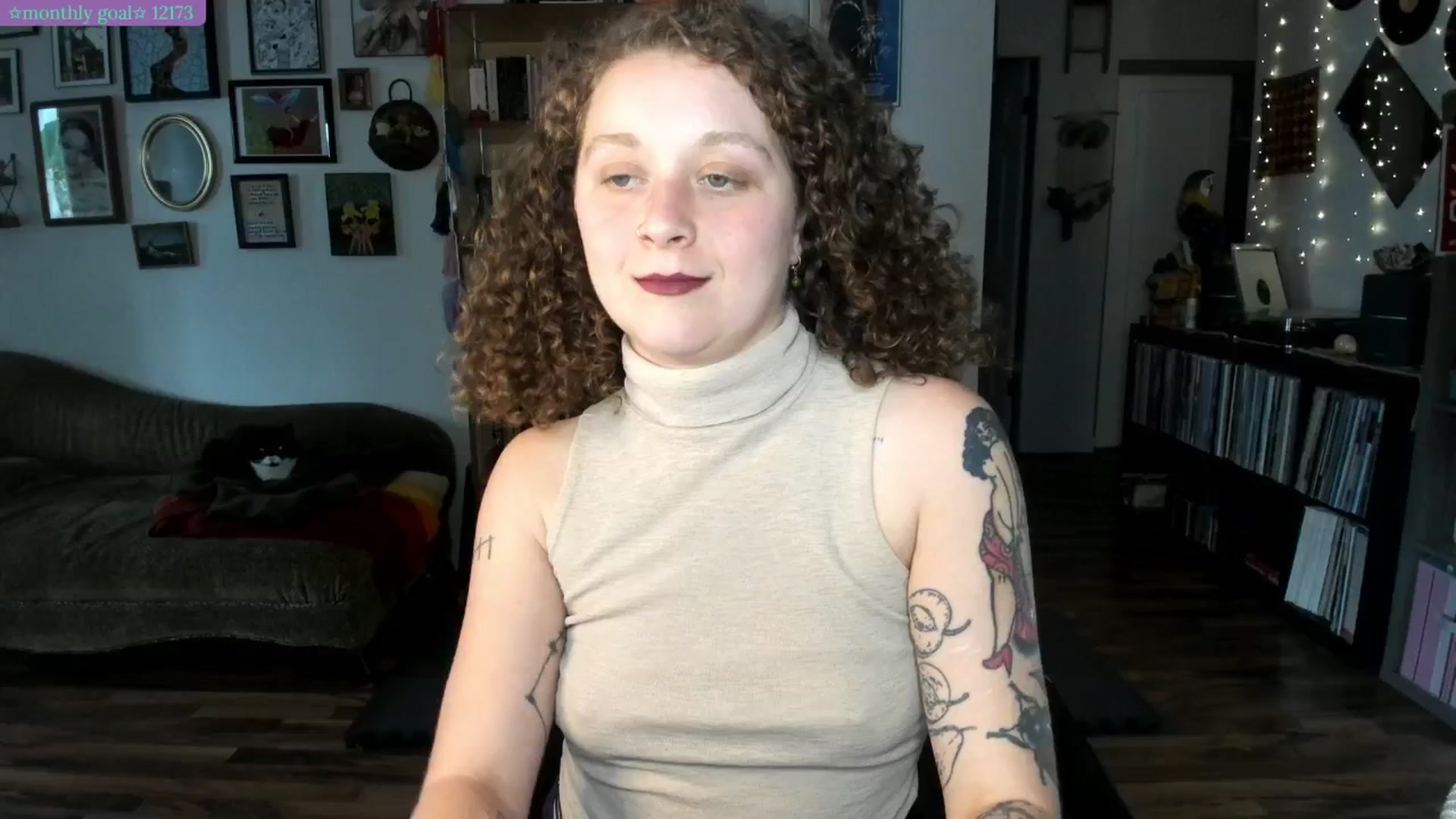Gallery image thumbnail from PeachyQueen_'s myfreecams stream on, 07/22/2025, 21:29 image 9 of 20