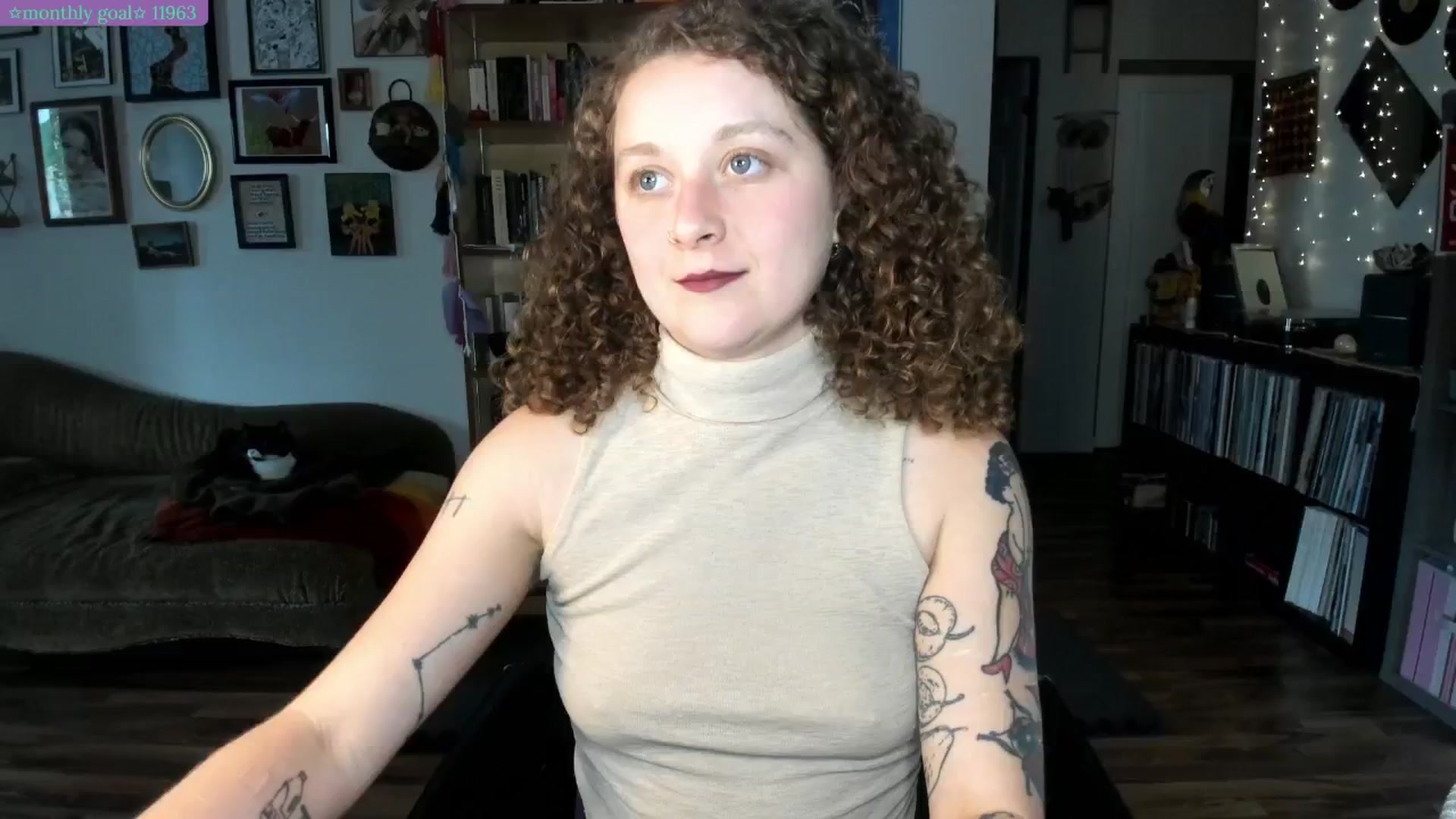 Gallery image thumbnail from PeachyQueen_'s myfreecams stream on, 07/22/2025, 21:29 image 10 of 20