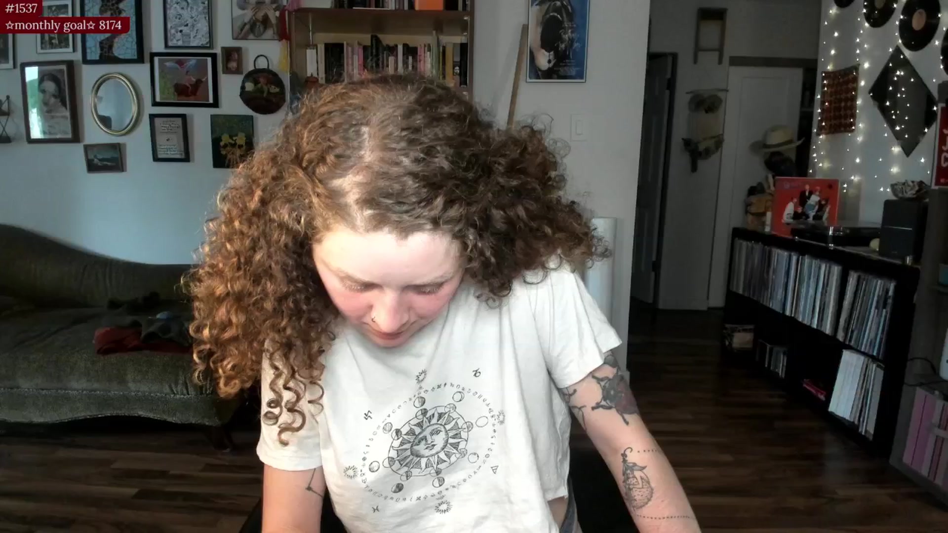 Gallery image thumbnail from PeachyQueen_'s myfreecams stream on, 07/23/2025, 20:35 image 10 of 20