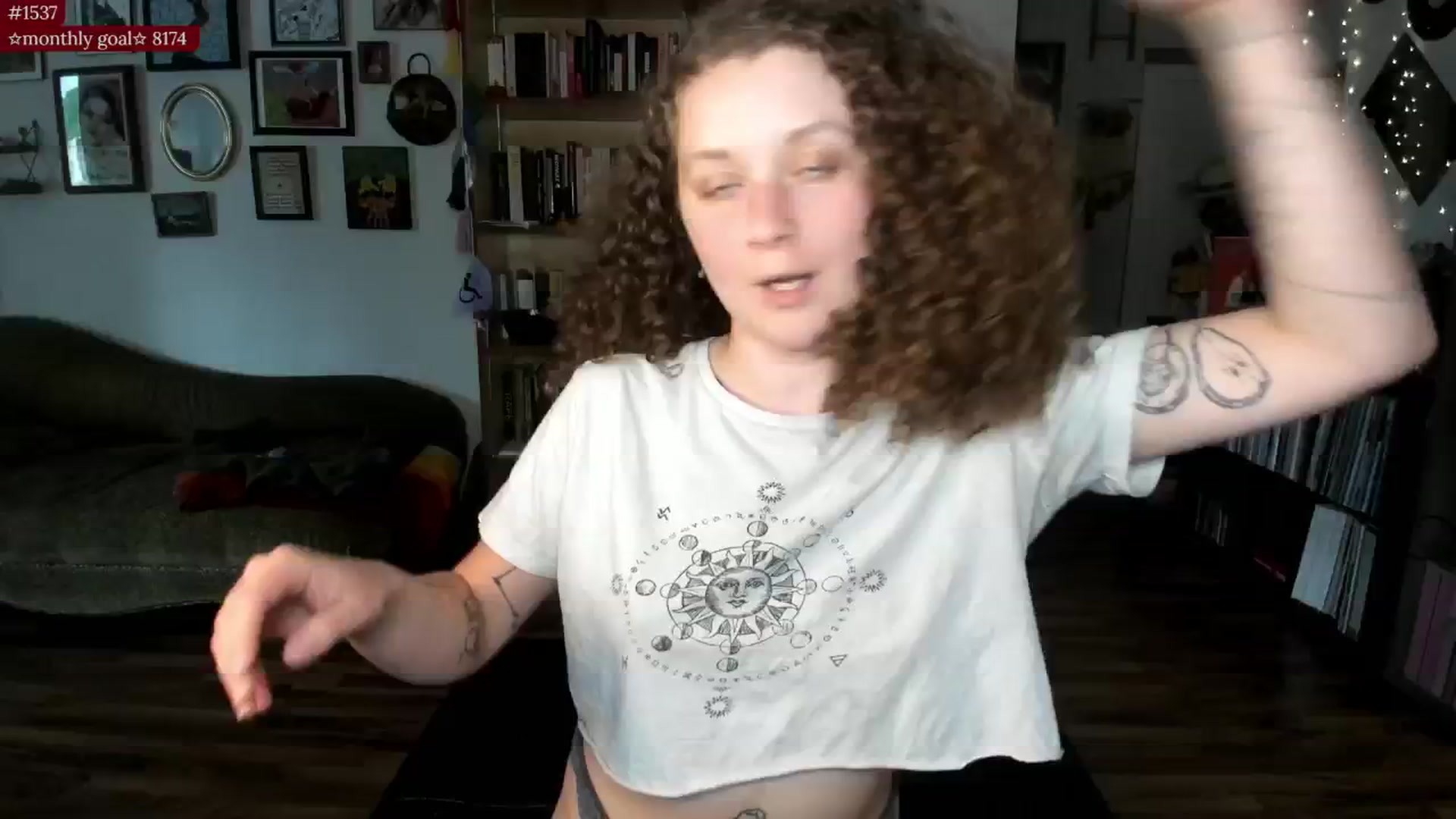 Gallery image thumbnail from PeachyQueen_'s myfreecams stream on, 07/23/2025, 20:35 image 2 of 20