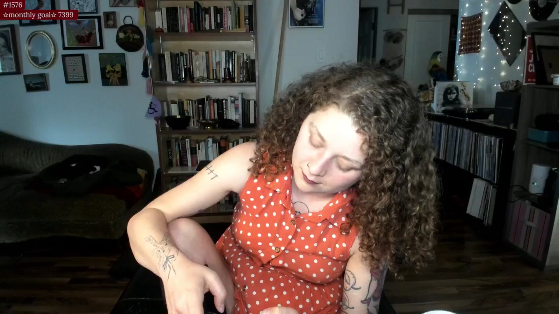 Gallery image thumbnail from PeachyQueen_'s myfreecams stream on, 07/25/2025, 22:14 image 14 of 20