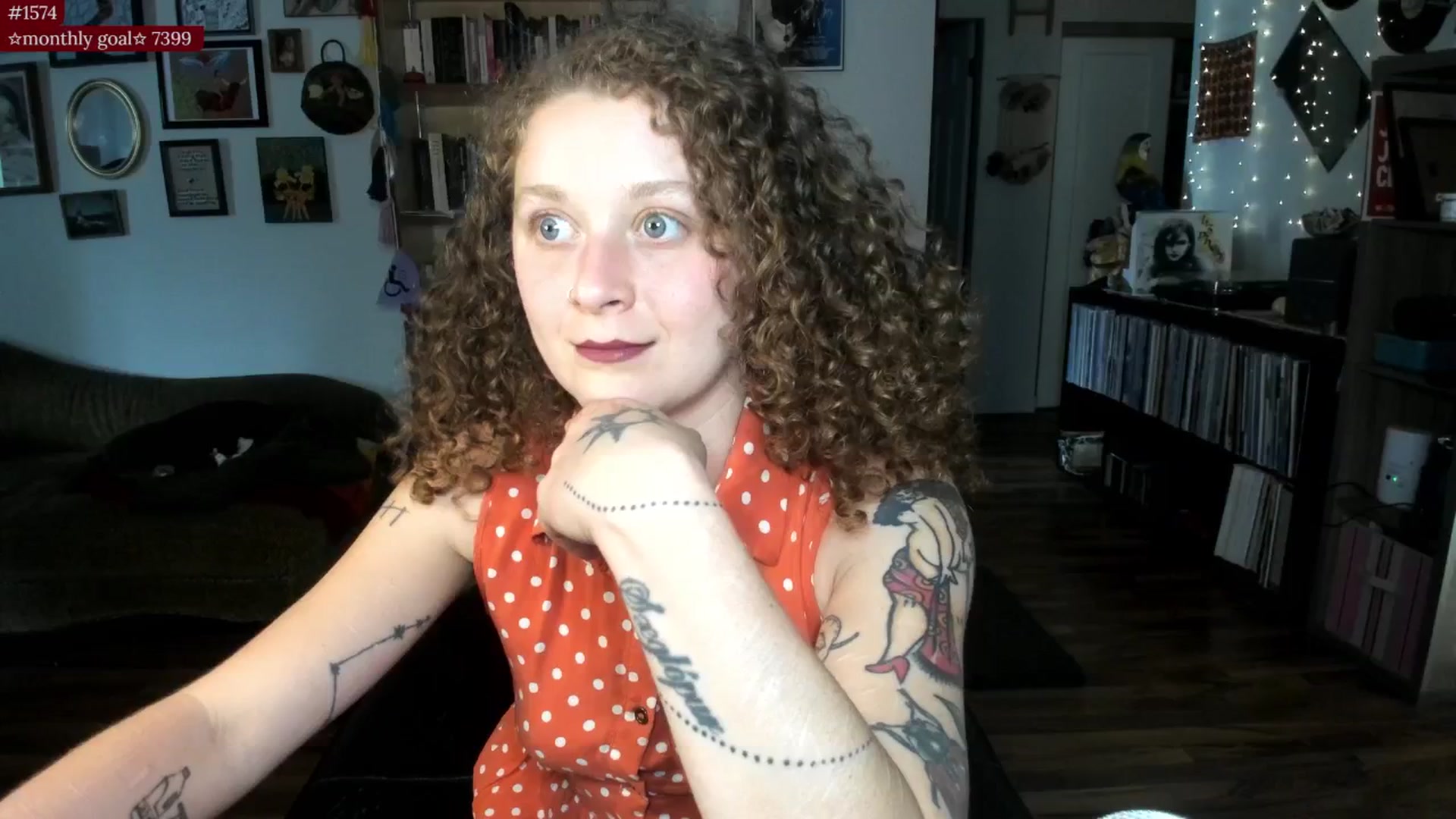Gallery image thumbnail from PeachyQueen_'s myfreecams stream on, 07/25/2025, 22:14 image 12 of 20