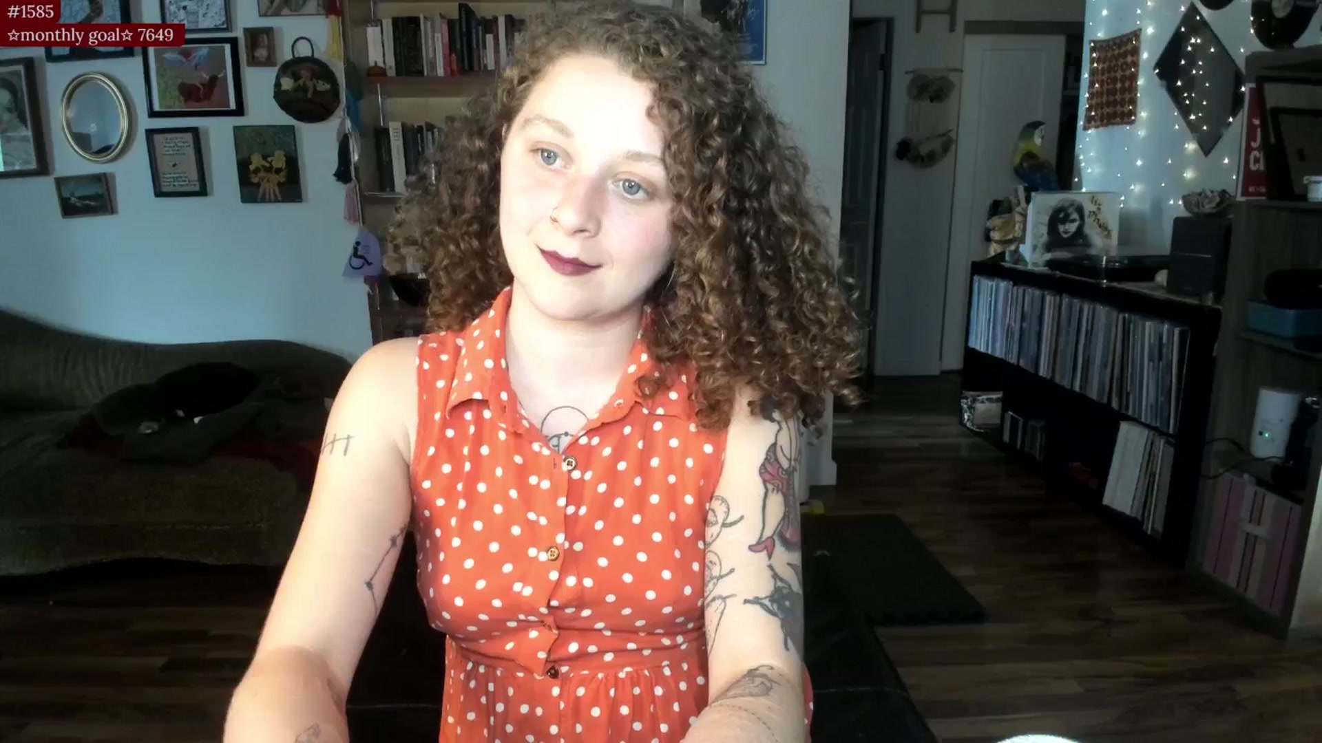 Gallery image thumbnail from PeachyQueen_'s myfreecams stream on, 07/25/2025, 22:14 image 7 of 20