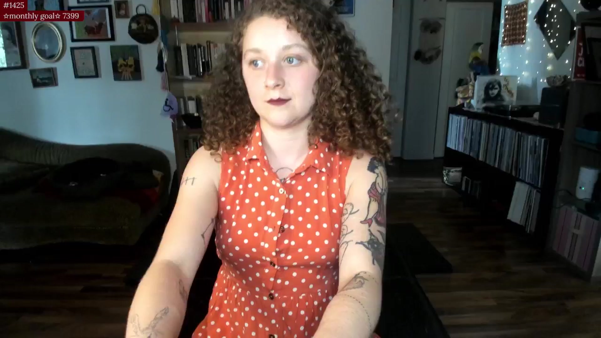 Gallery image thumbnail from PeachyQueen_'s myfreecams stream on, 07/25/2025, 23:03 image 2 of 20
