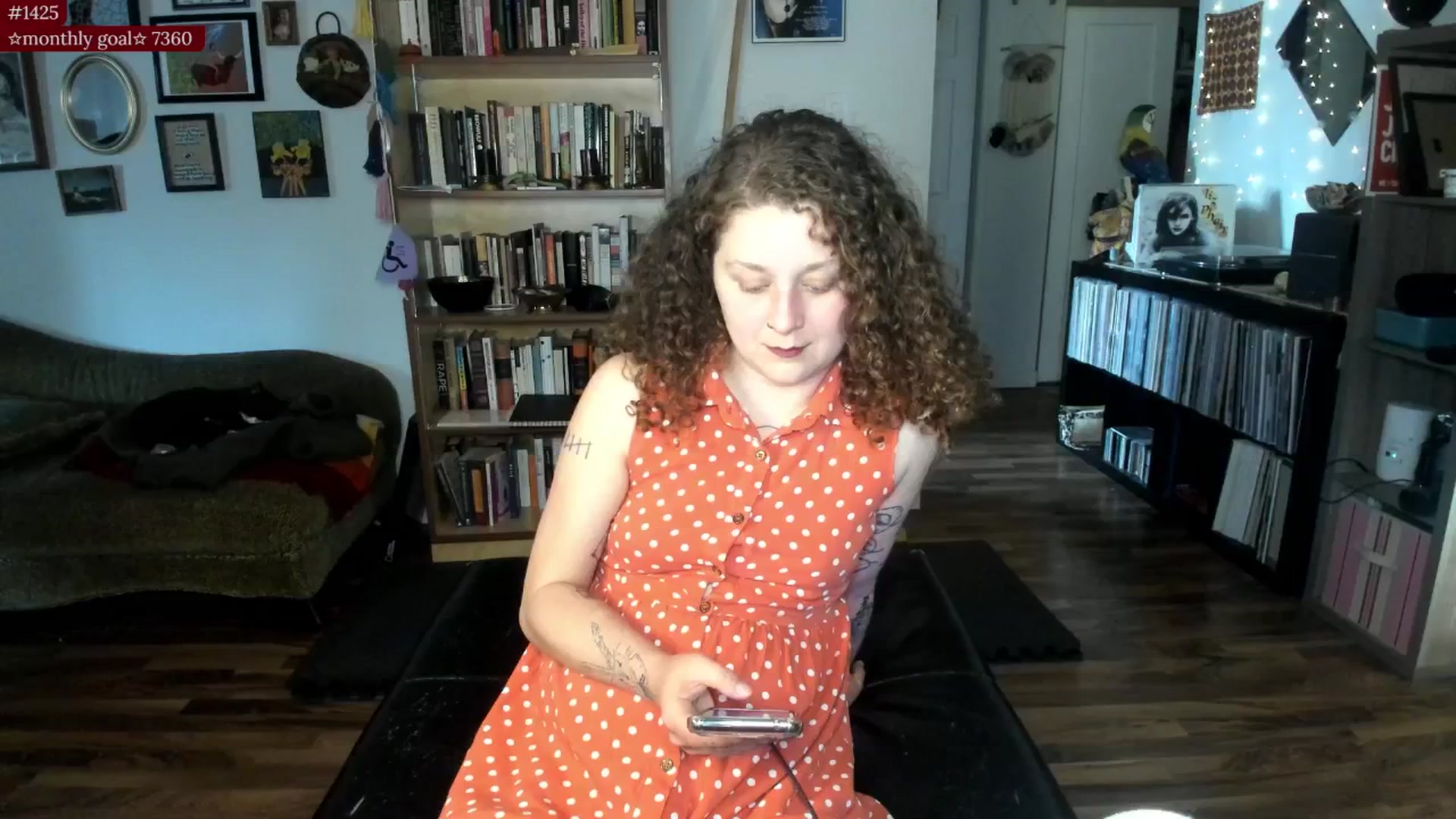 Gallery image thumbnail from PeachyQueen_'s myfreecams stream on, 07/25/2025, 23:03 image 20 of 20