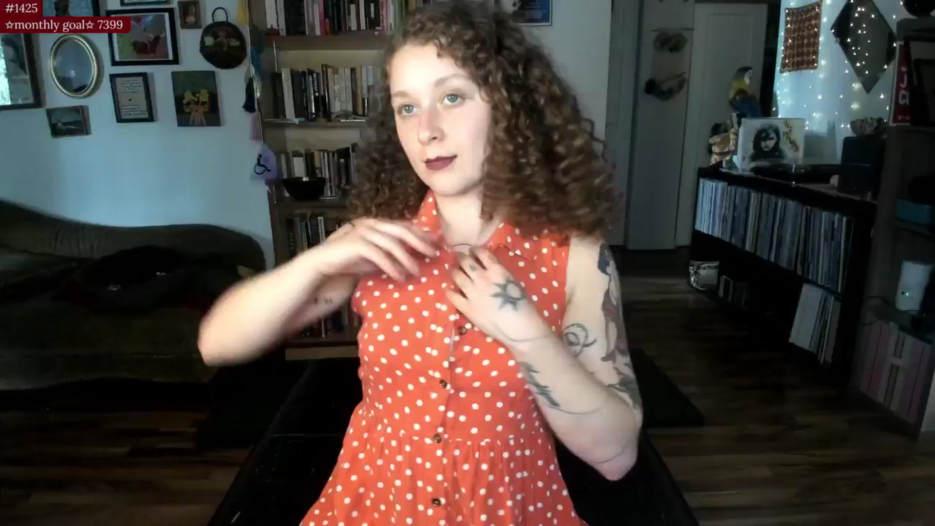 Gallery image thumbnail from PeachyQueen_'s myfreecams stream on, 07/25/2025, 23:03 image 1 of 20