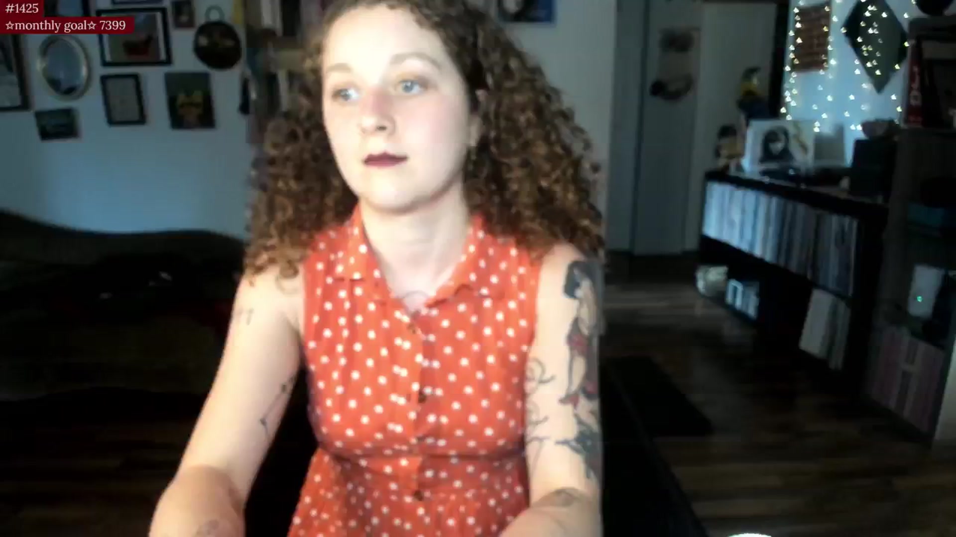 Gallery image thumbnail from PeachyQueen_'s myfreecams stream on, 07/25/2025, 23:03 image 10 of 20