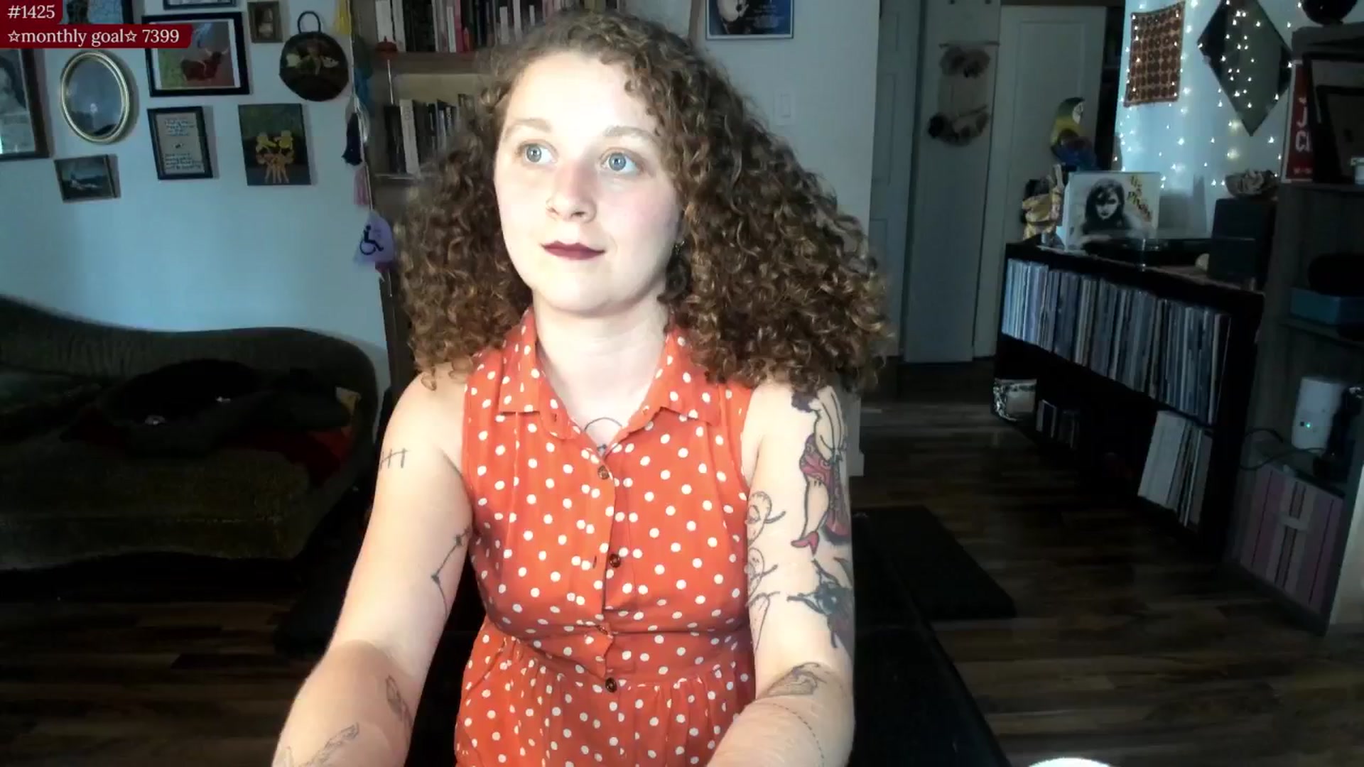 Gallery image thumbnail from PeachyQueen_'s myfreecams stream on, 07/25/2025, 23:03 image 6 of 20