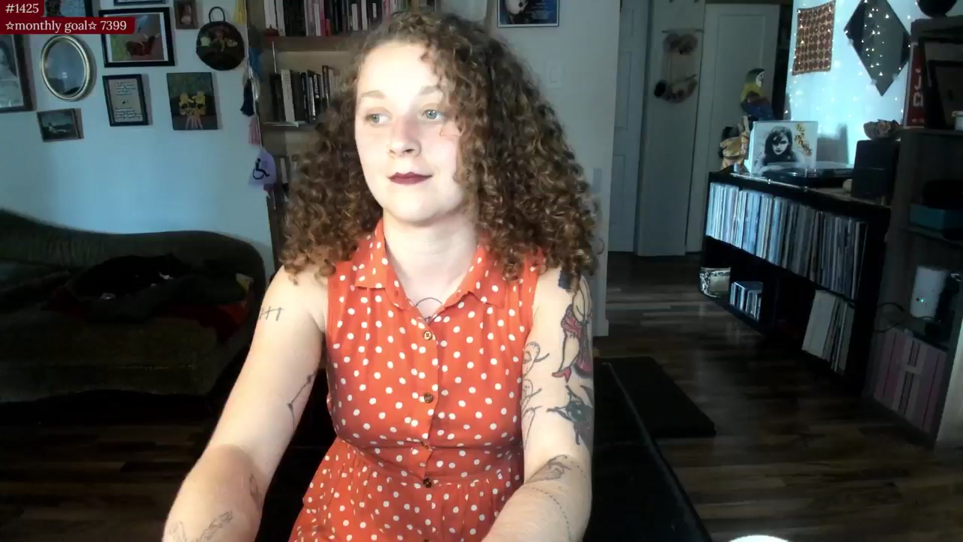 Gallery image thumbnail from PeachyQueen_'s myfreecams stream on, 07/25/2025, 23:03 image 15 of 20