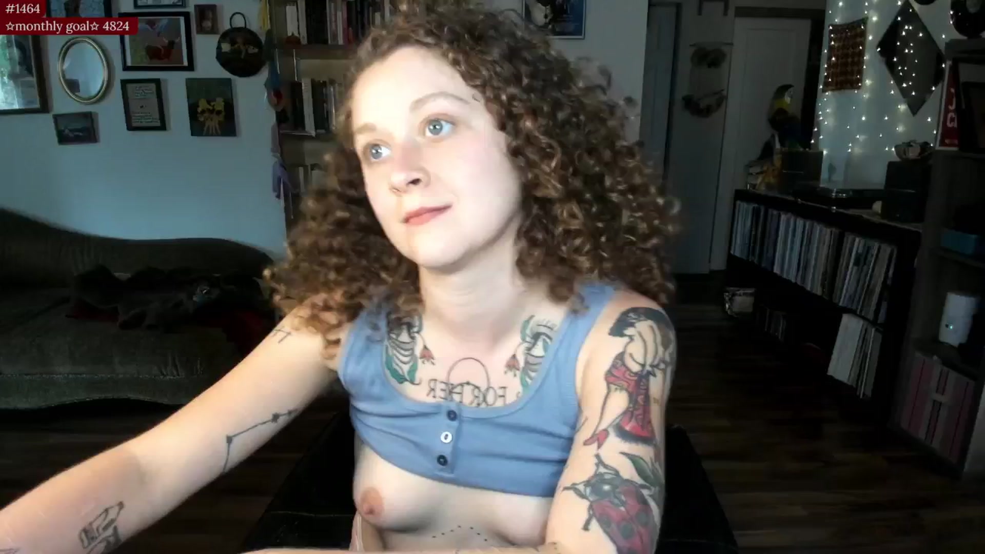 Gallery image thumbnail from PeachyQueen_'s myfreecams stream on, 07/28/2025, 20:19 image 18 of 20