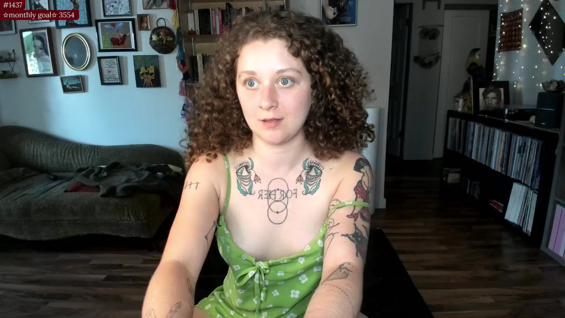 Gallery image thumbnail from PeachyQueen_'s myfreecams stream on, 07/29/2025, 21:14 image 16 of 20