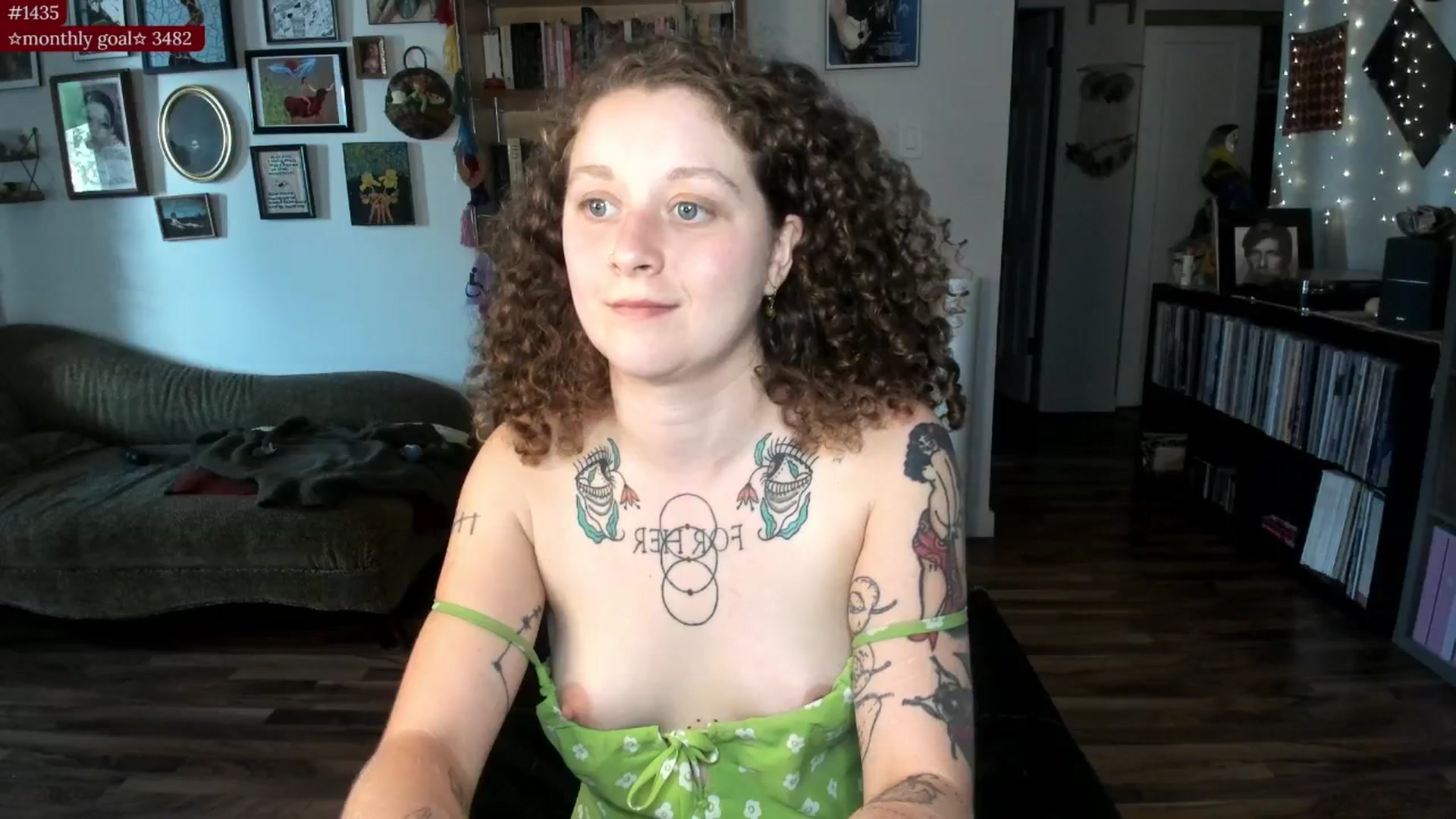 Gallery image thumbnail from PeachyQueen_'s myfreecams stream on, 07/29/2025, 21:14 image 20 of 20