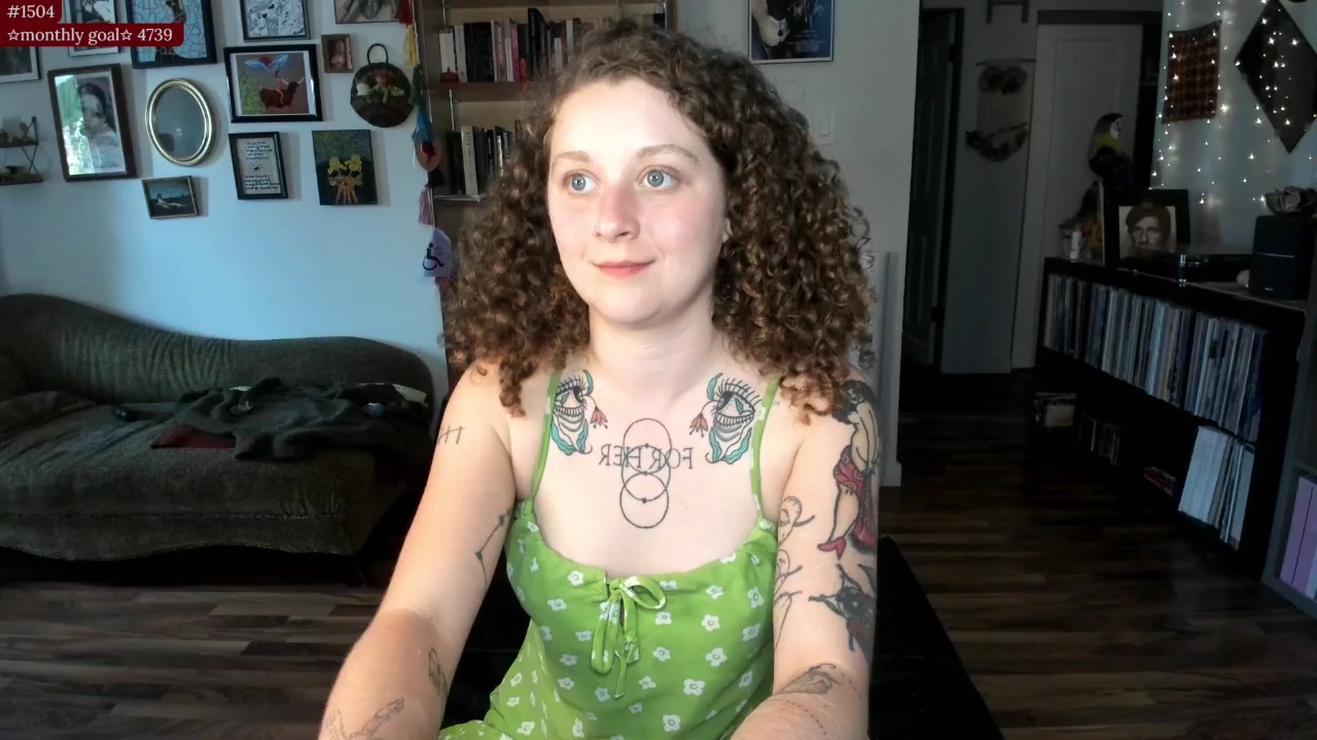 Gallery image thumbnail from PeachyQueen_'s myfreecams stream on, 07/29/2025, 21:14 image 4 of 20
